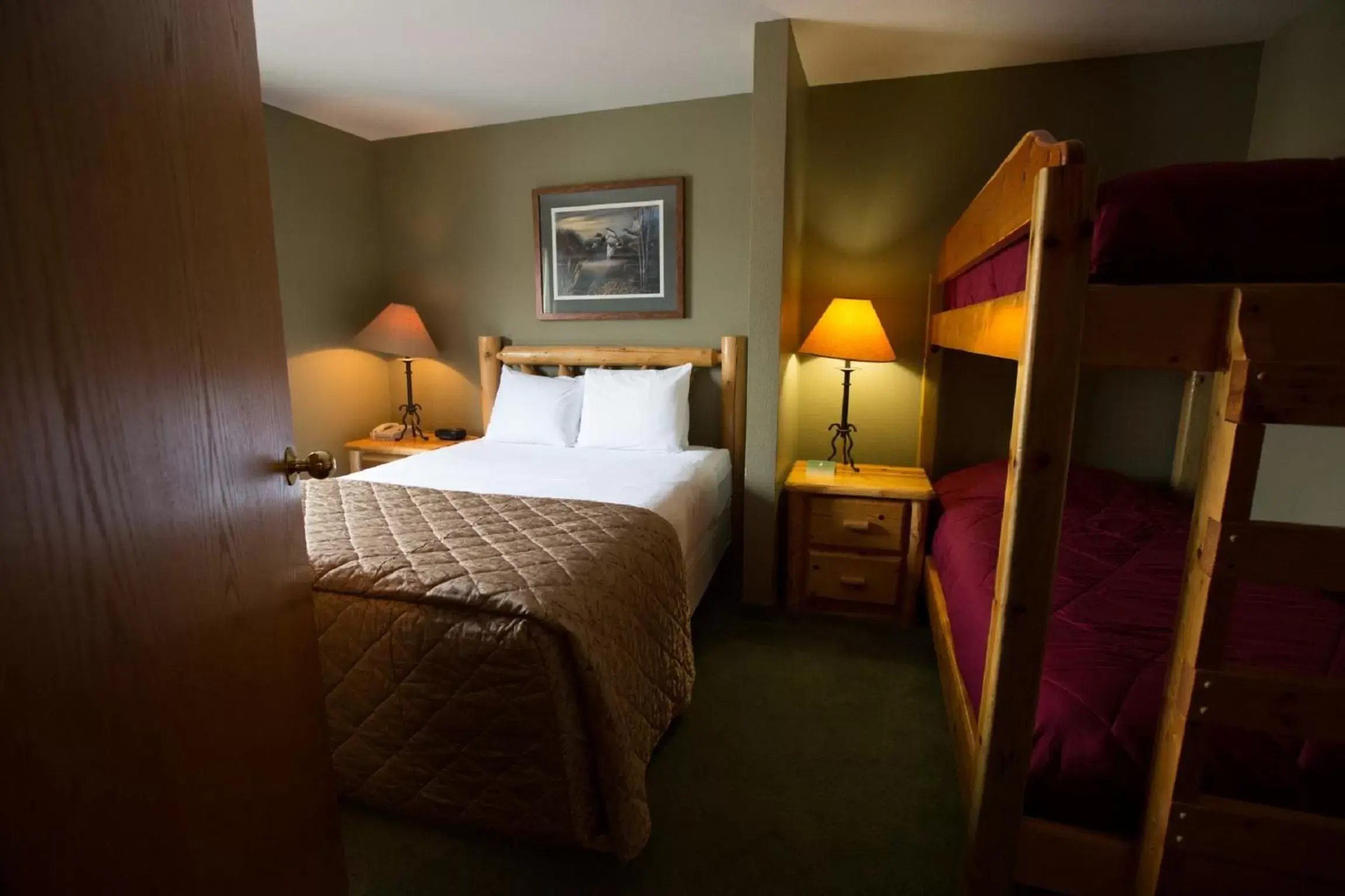 bunk bed, Bed in Cranberry Country Lodge bunk bed, Bed in Cranberry Country Lodge