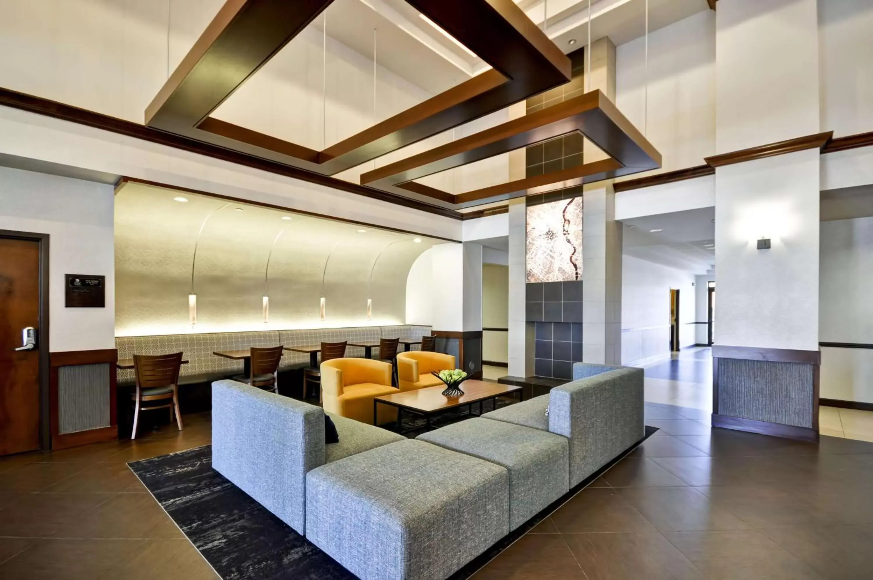 Lobby or reception, Seating Area in Hyatt Place Minneapolis Airport South