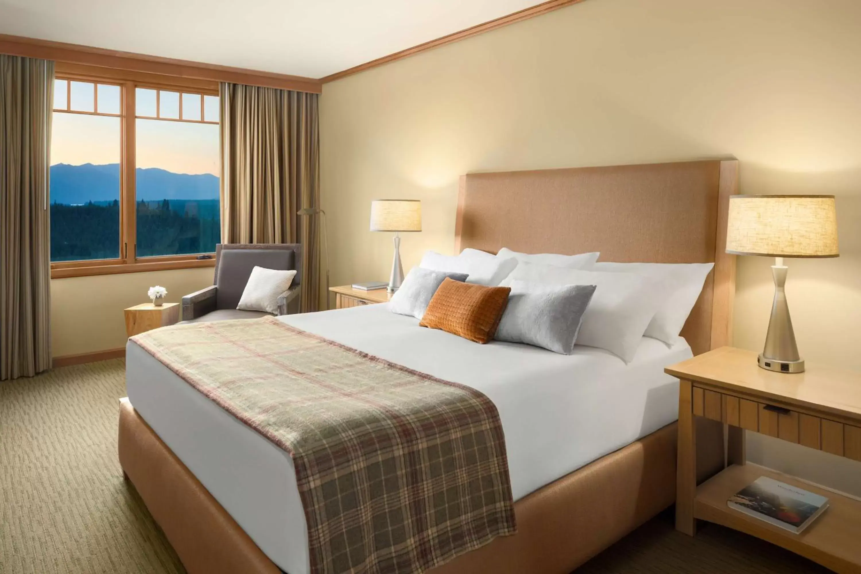 Photo of the whole room, Bed in Suncadia Resort, a Destination by Hyatt Residence