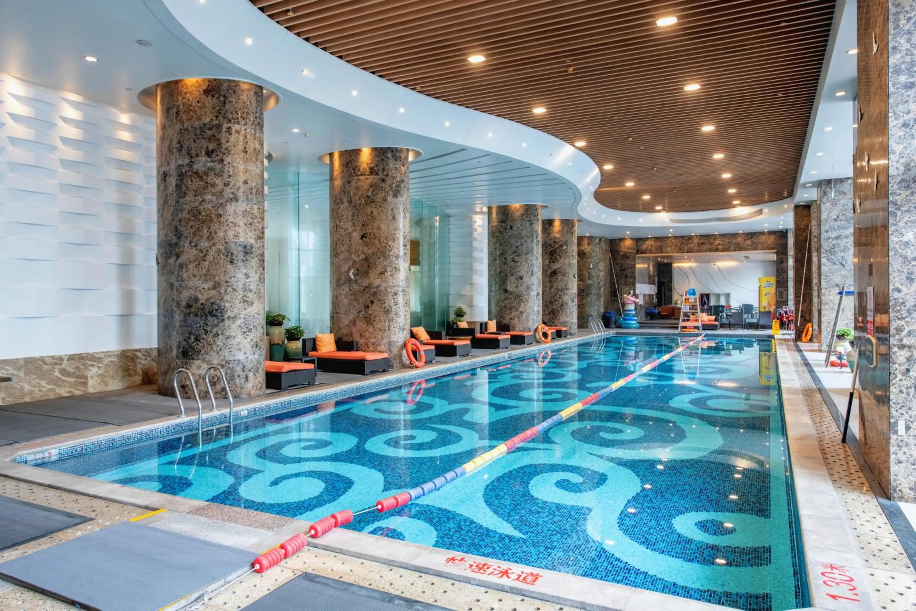 Swimming pool in Mission Hills Hotel Resorts Dongguan