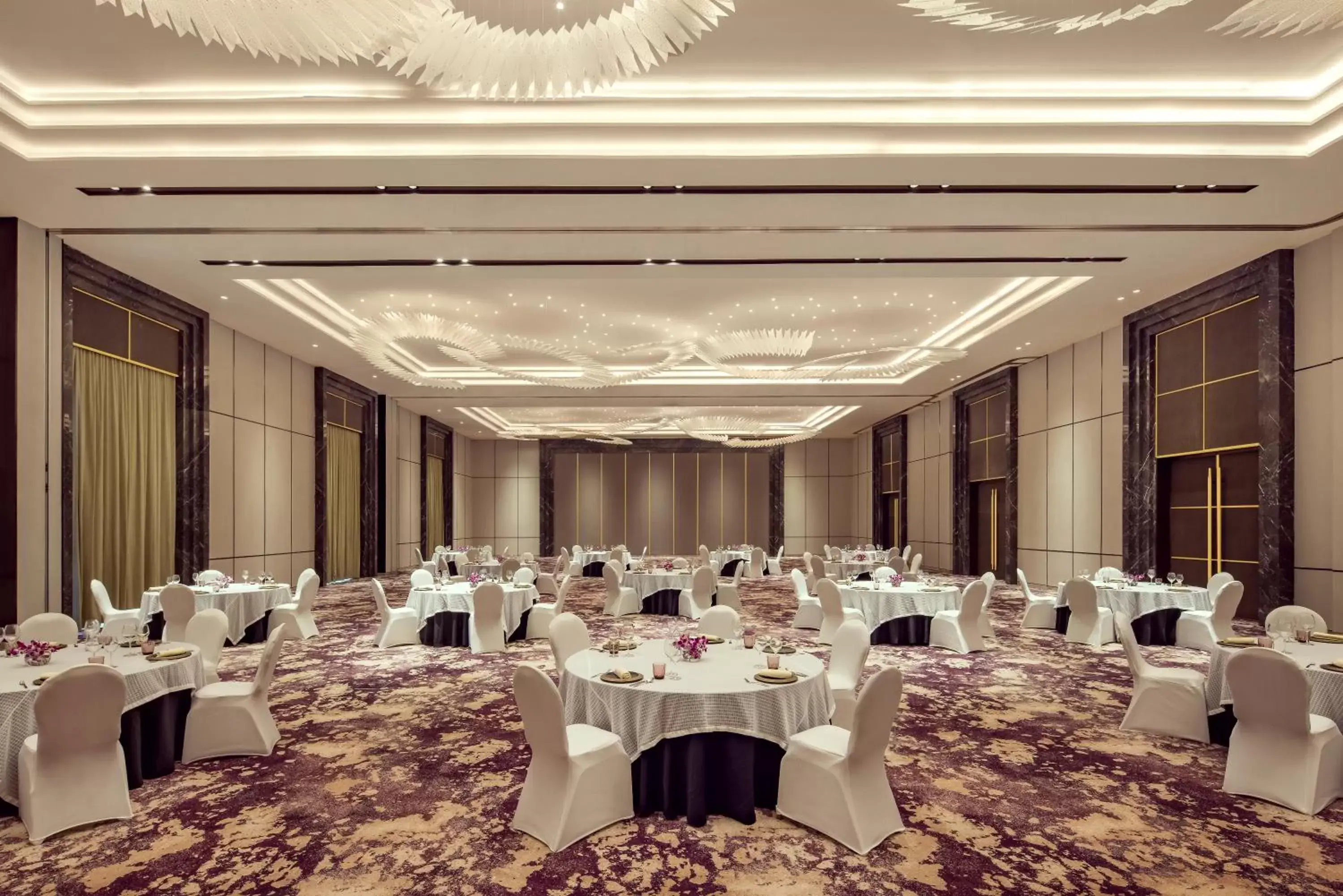 Banquet/Function facilities, Banquet Facilities in Radisson Blu Hotel & Spa, Nashik