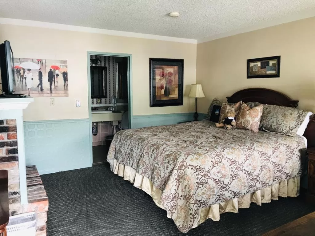 Bed in Gunn House Hotel