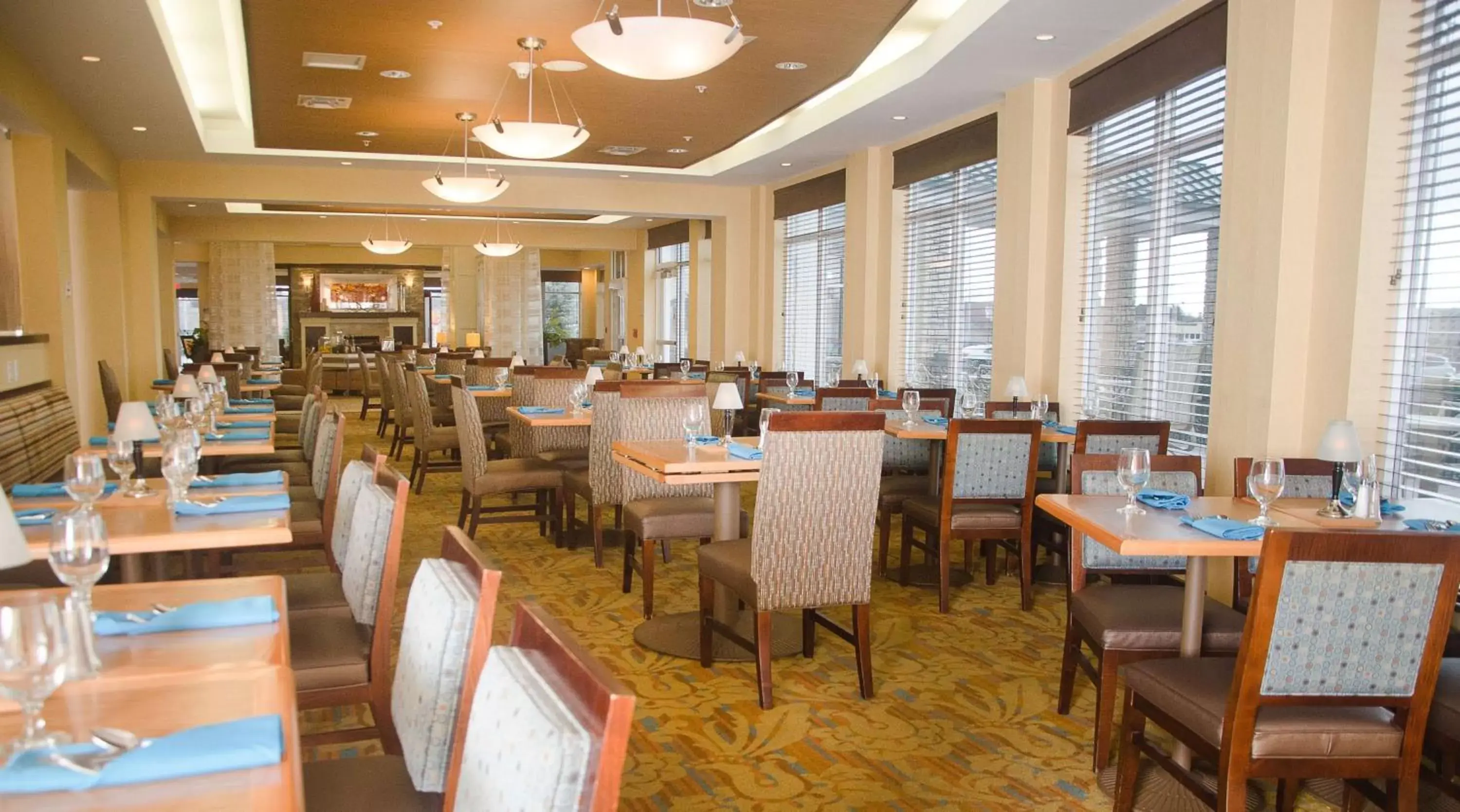 Restaurant/Places to Eat in Hilton Garden Inn Watertown