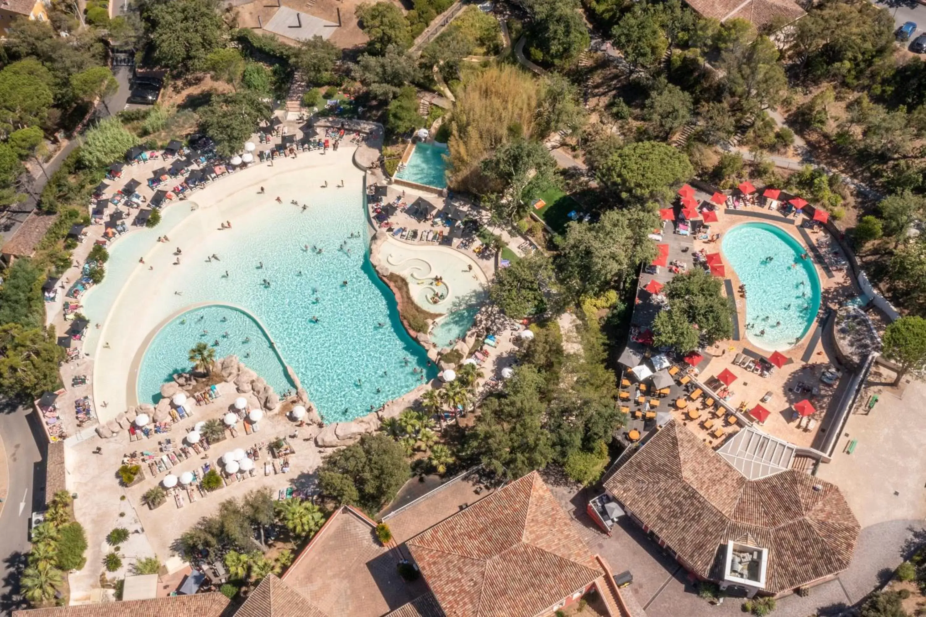 Property building, Bird's-eye View in Résidence Pierre & Vacances Les Restanques du Golfe de Saint-Tropez