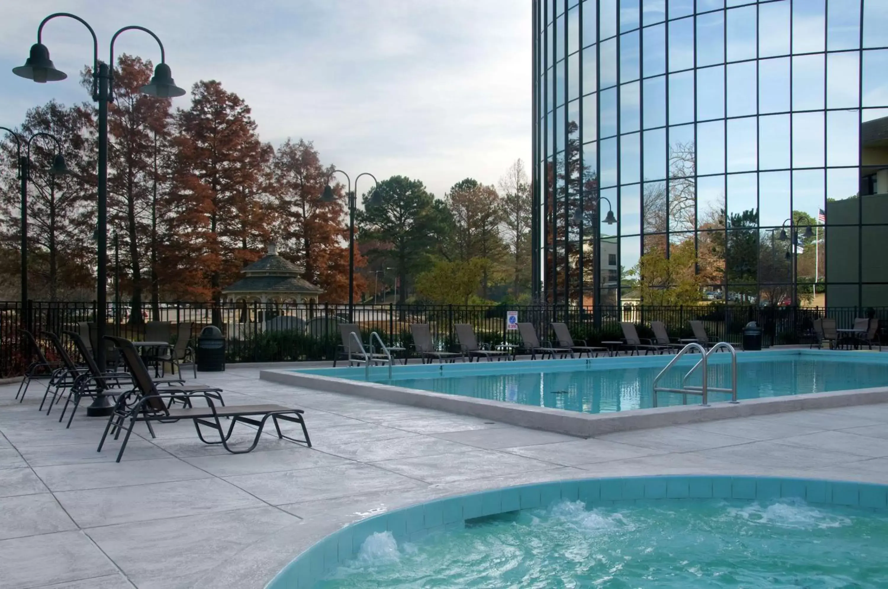 Pool view, Swimming Pool in Hilton Memphis