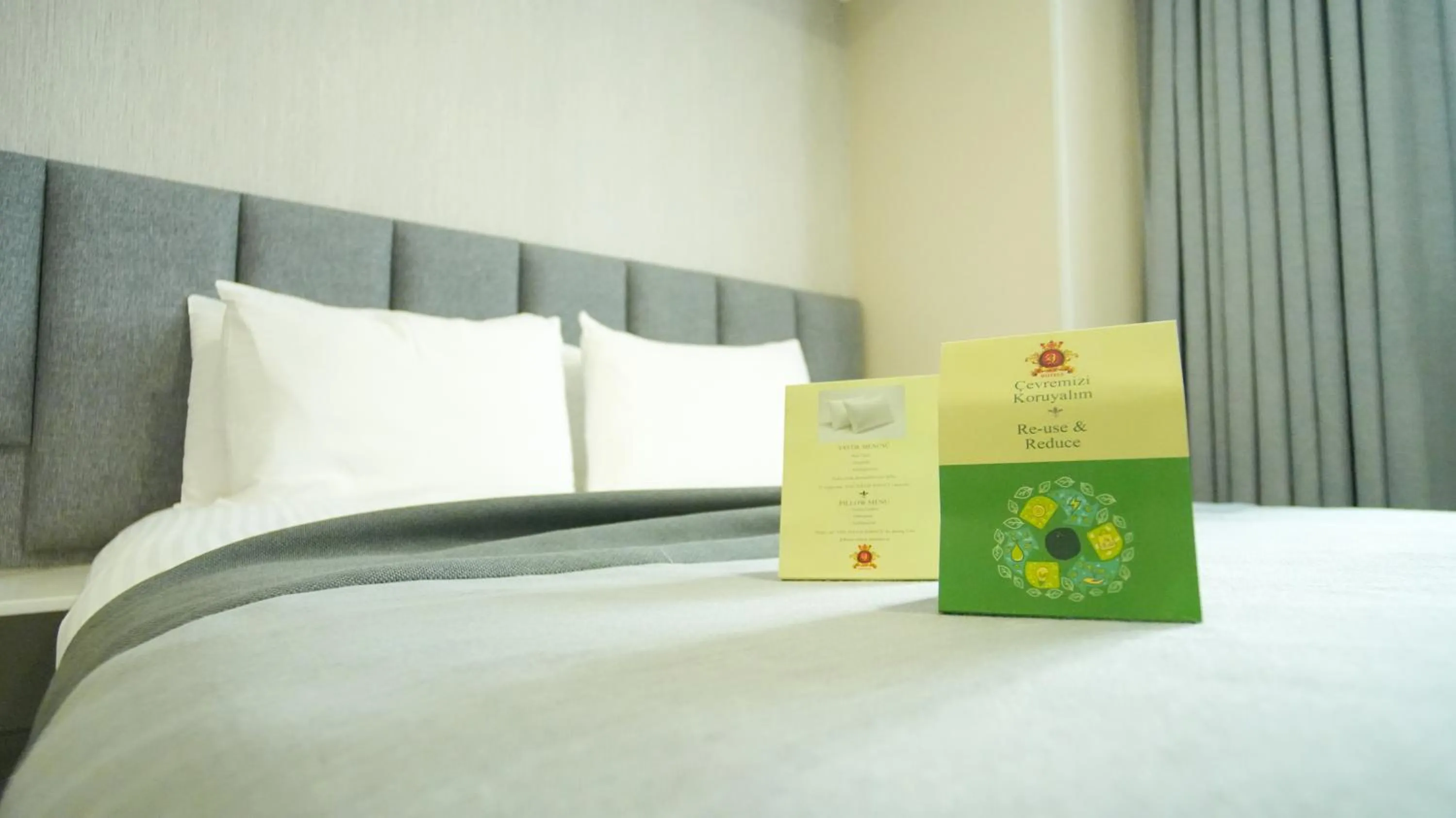 Bed in Dosso Dossi Hotels Old City