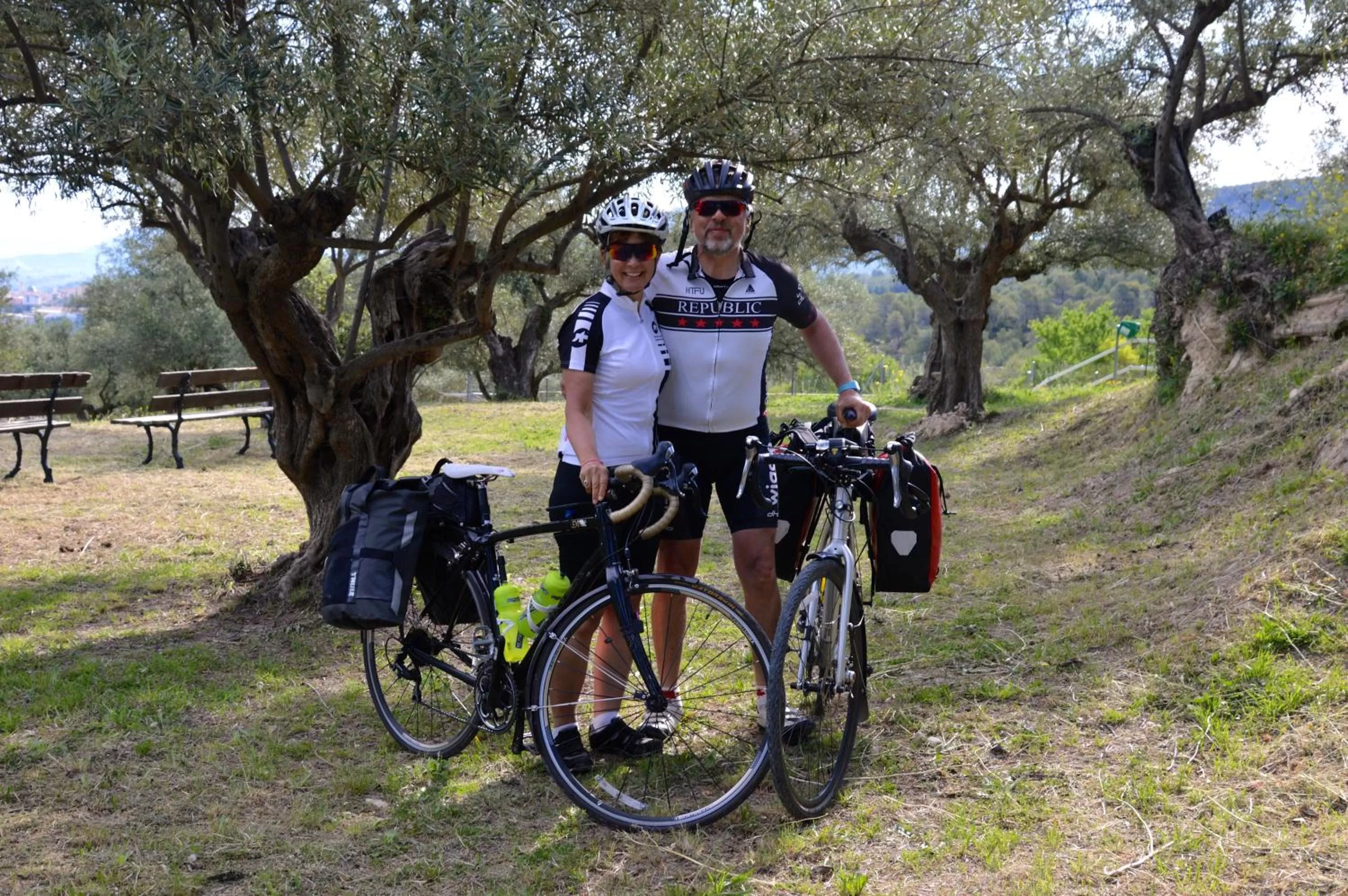 Cycling in Eco Hotel con encanto Masía la Mota B&B