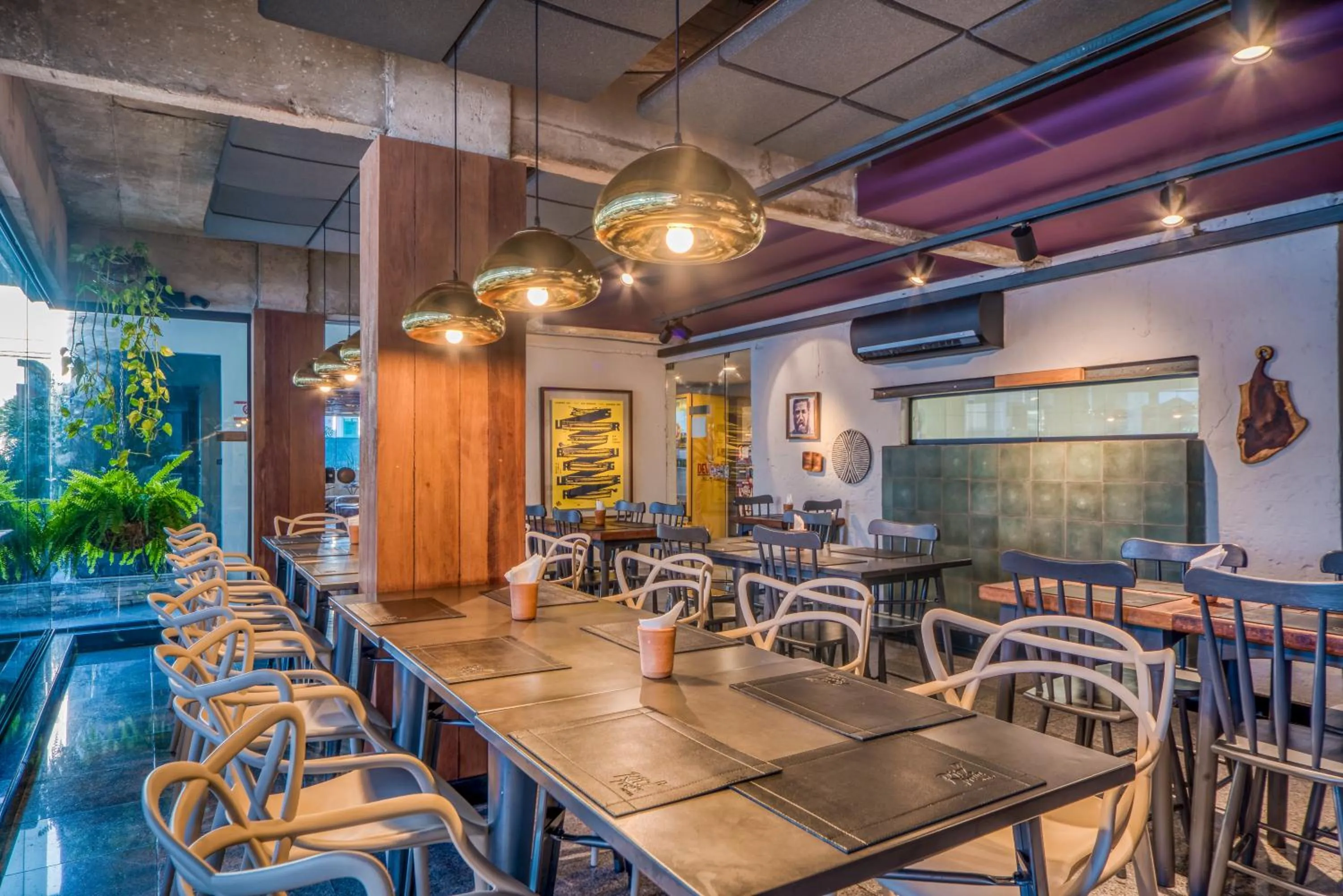 Restaurant/places to eat in Ritz Praia Hotel