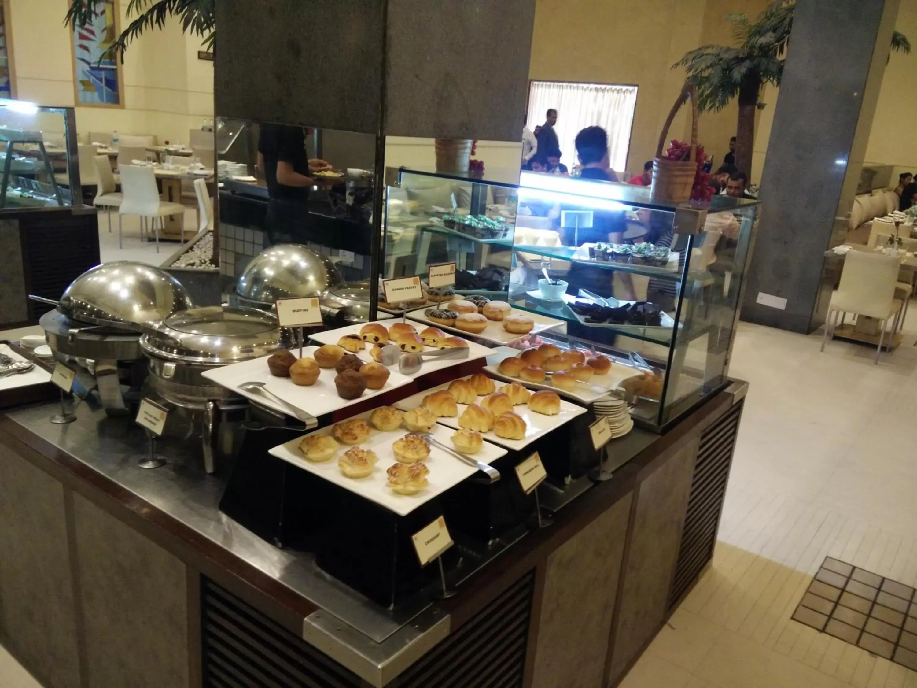 Buffet breakfast in Sayaji Indore