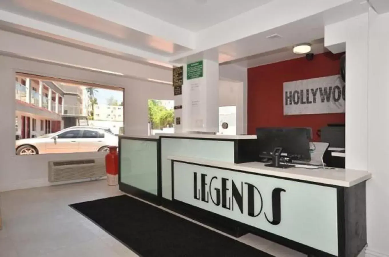 Lobby/Reception in Legend Hotel Hollywood