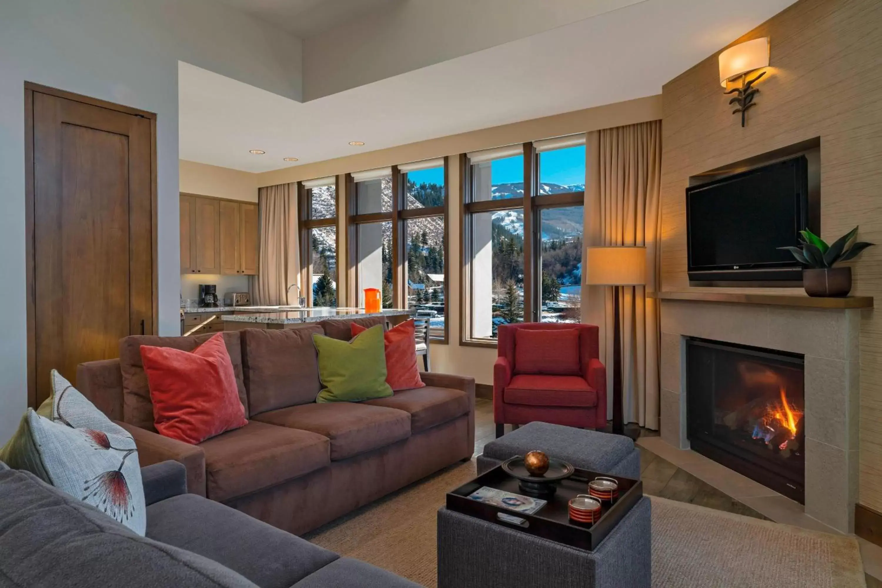 Bedroom, Seating Area in The Westin Riverfront Resort & Spa, Avon, Vail Valley