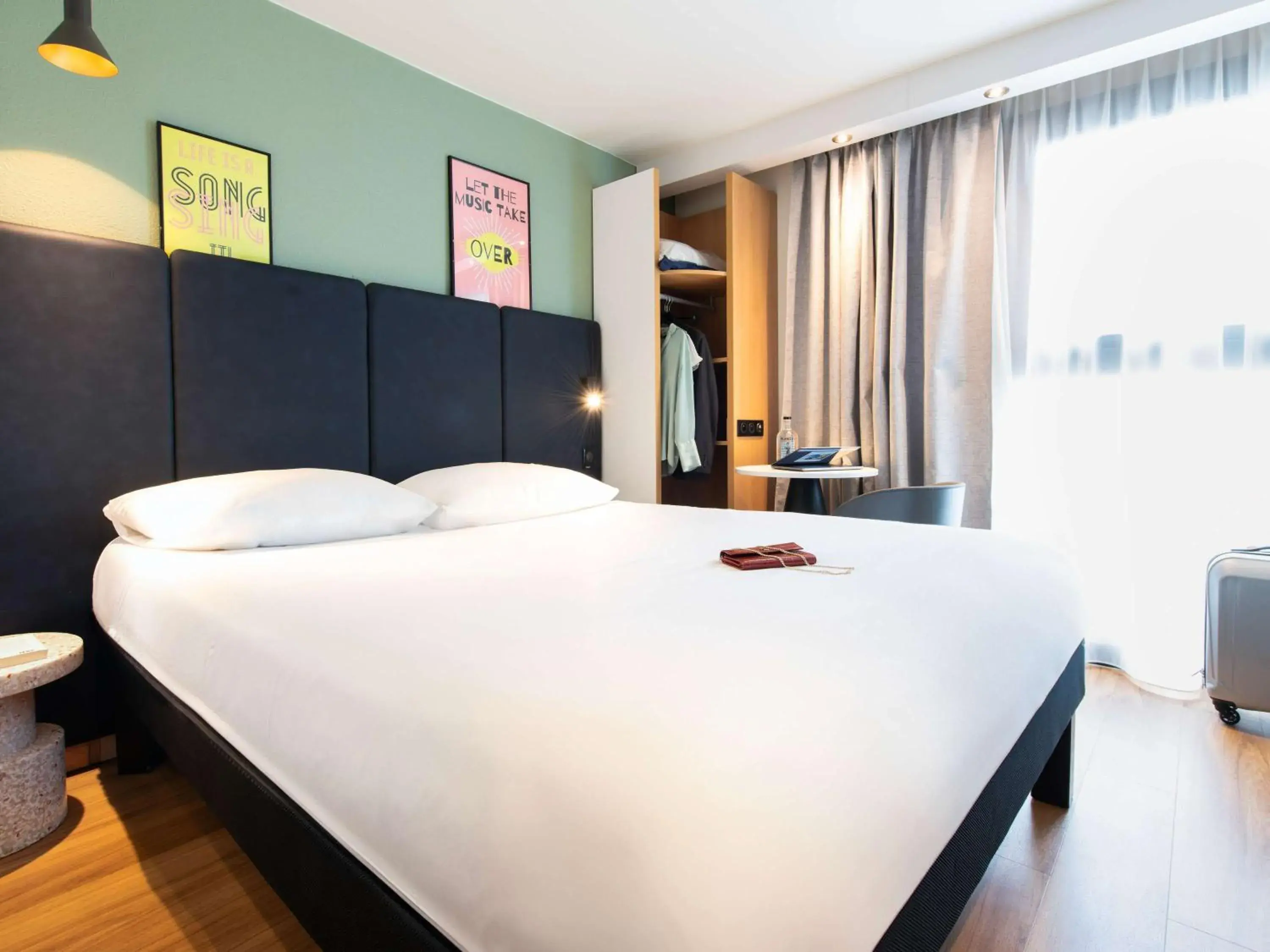 Bedroom, Bed in ibis Paris Bastille Faubourg St Antoine