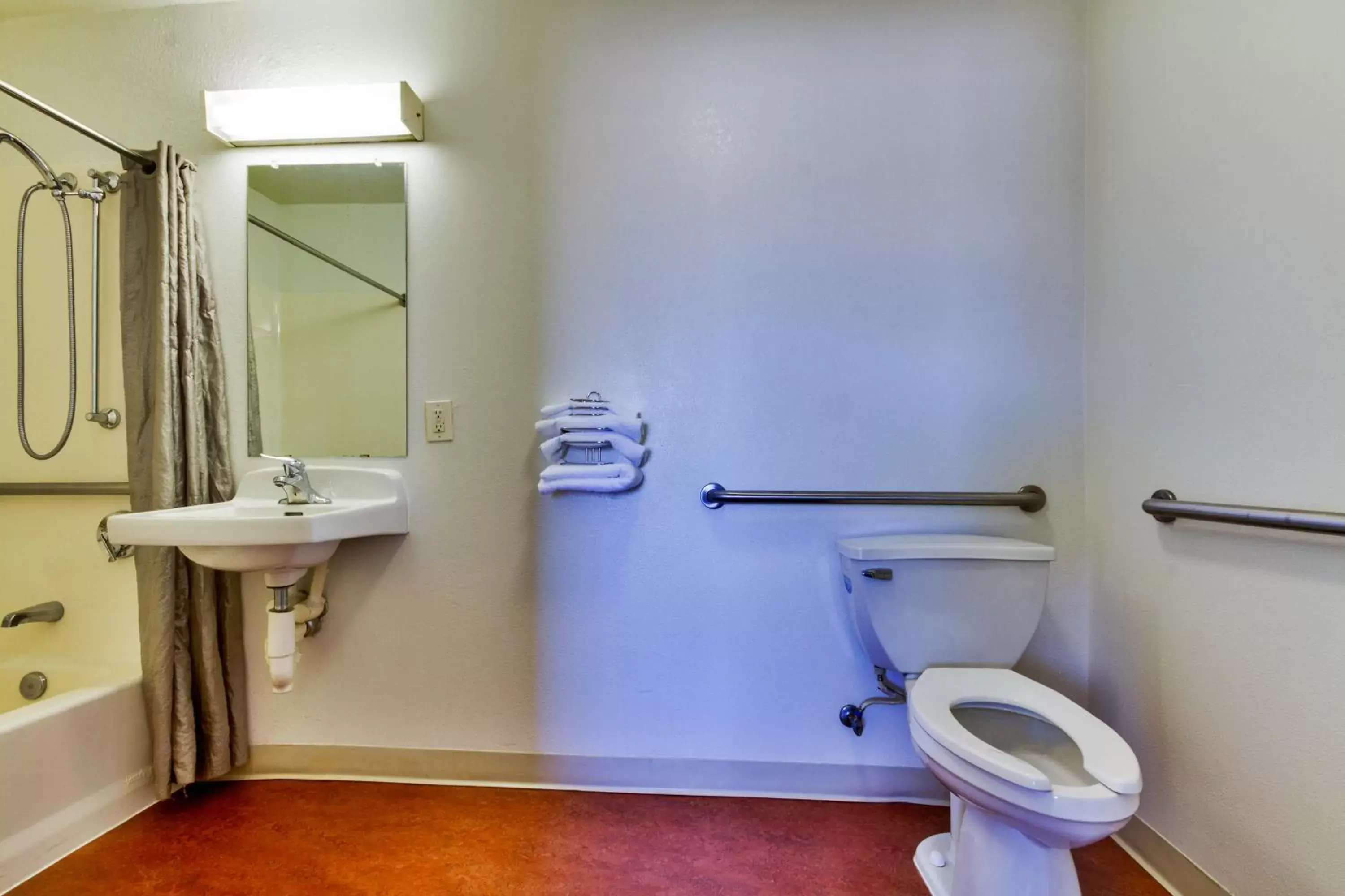 Bathroom in Motel 6-Irving, TX - Dallas