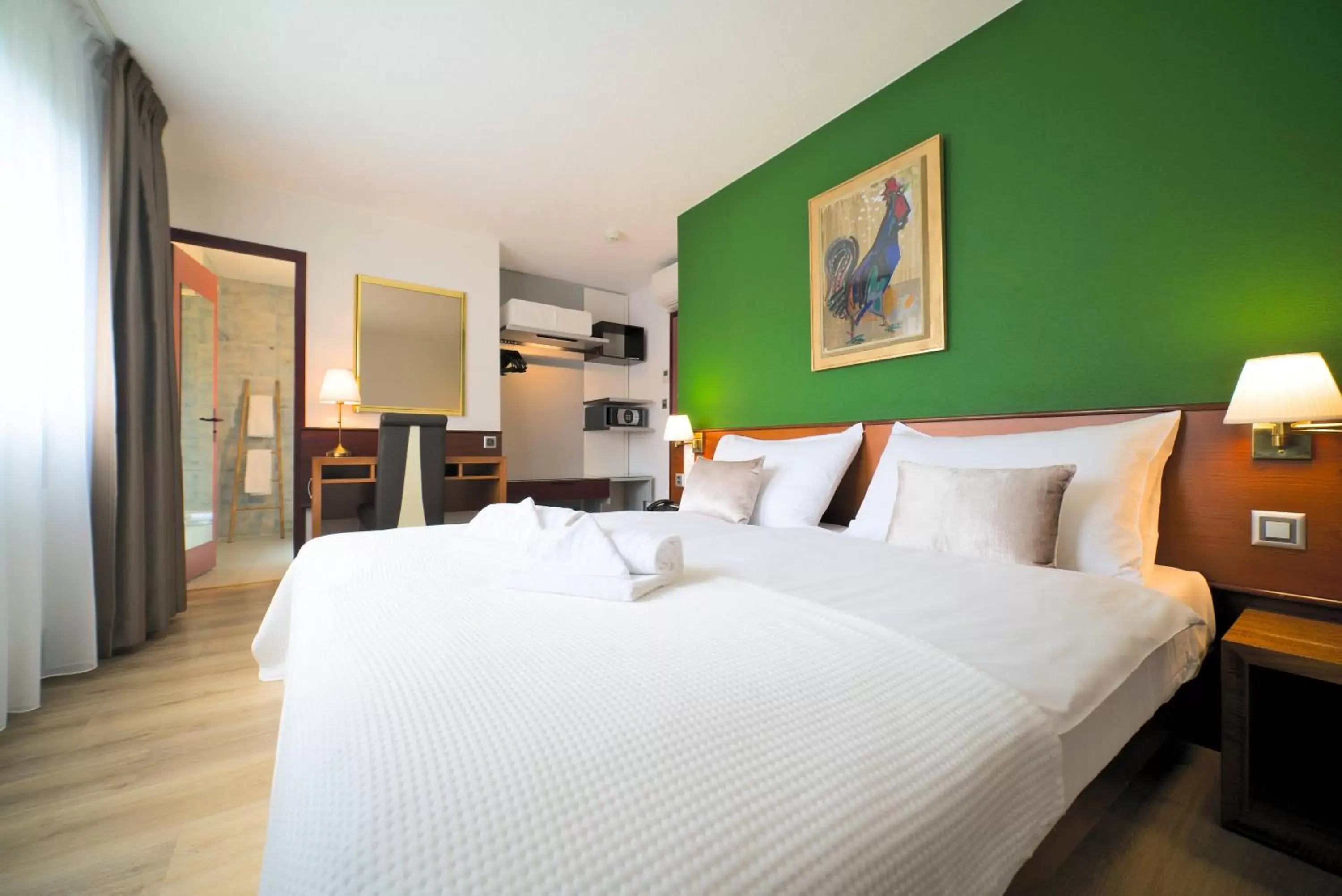 Bed in Tulip Inn Beaulieu Lausanne Bed in Tulip Inn Beaulieu Lausanne