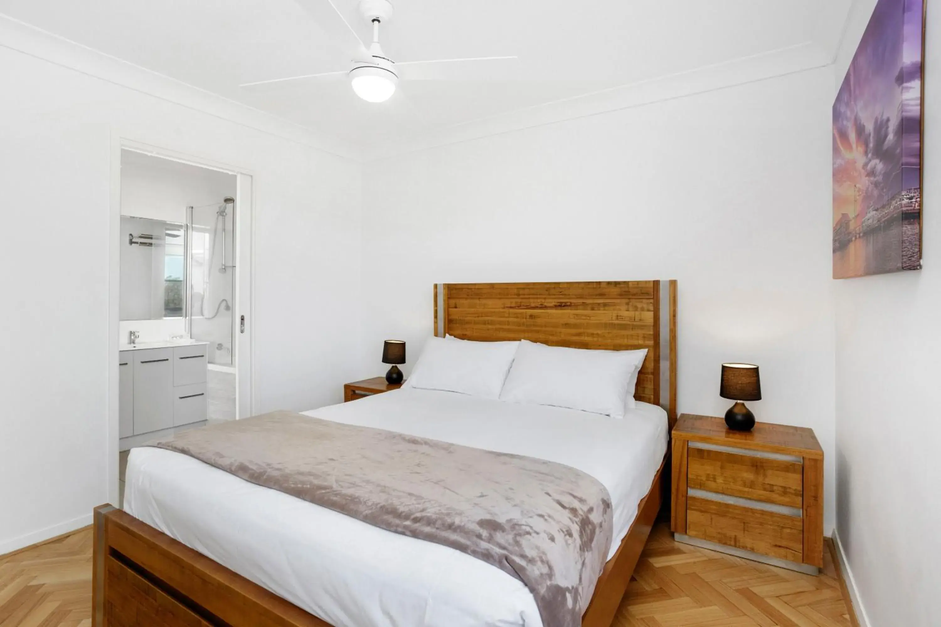 Bed in Nautica Residences Hillarys