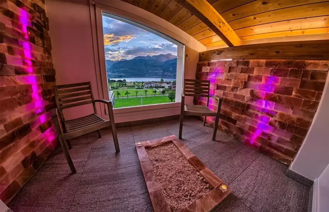 Seating area in Rainbow Holiday Apartments Lake Como