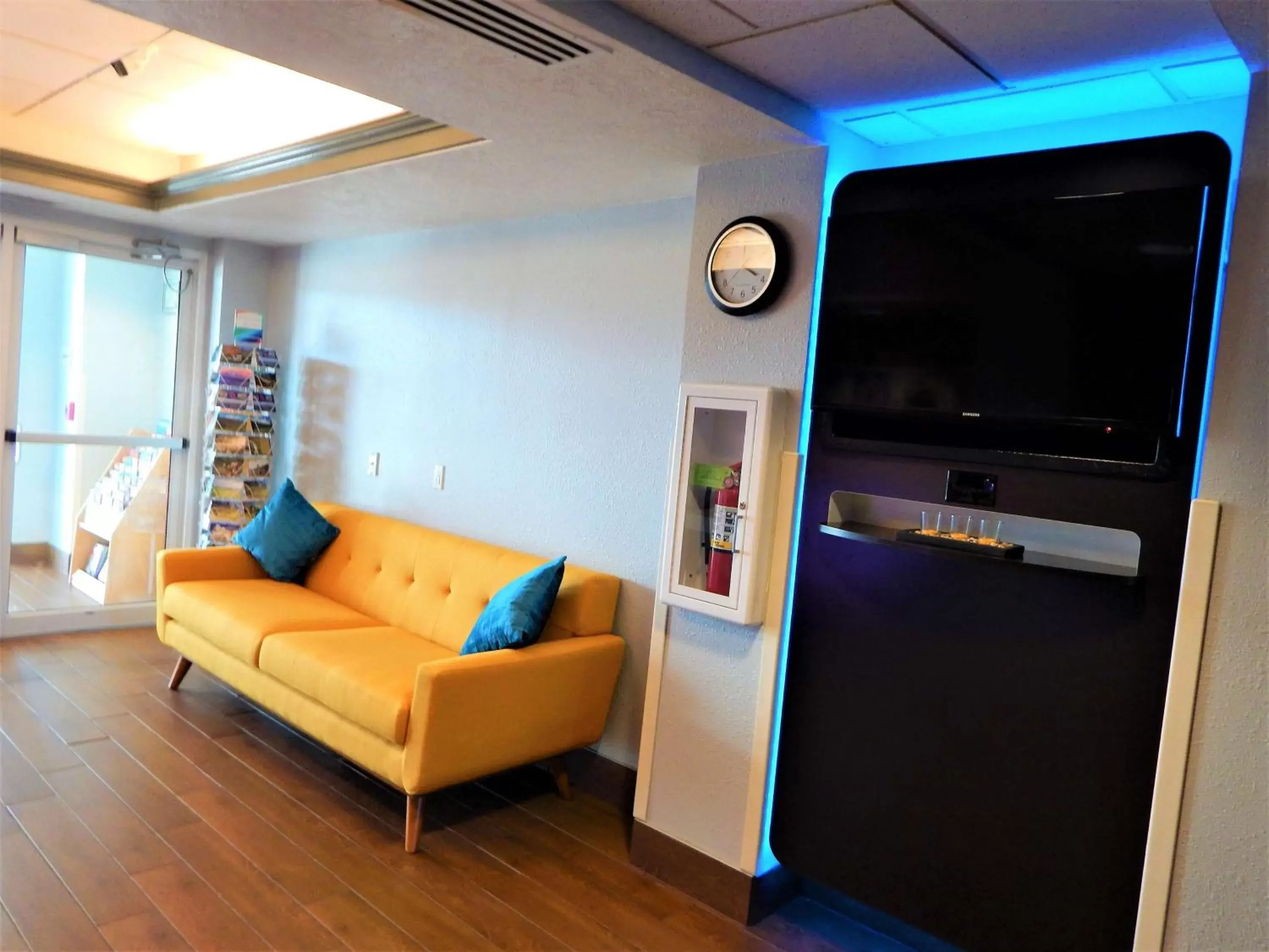 Lobby or reception, Seating Area in Baymont by Wyndham Sheridan