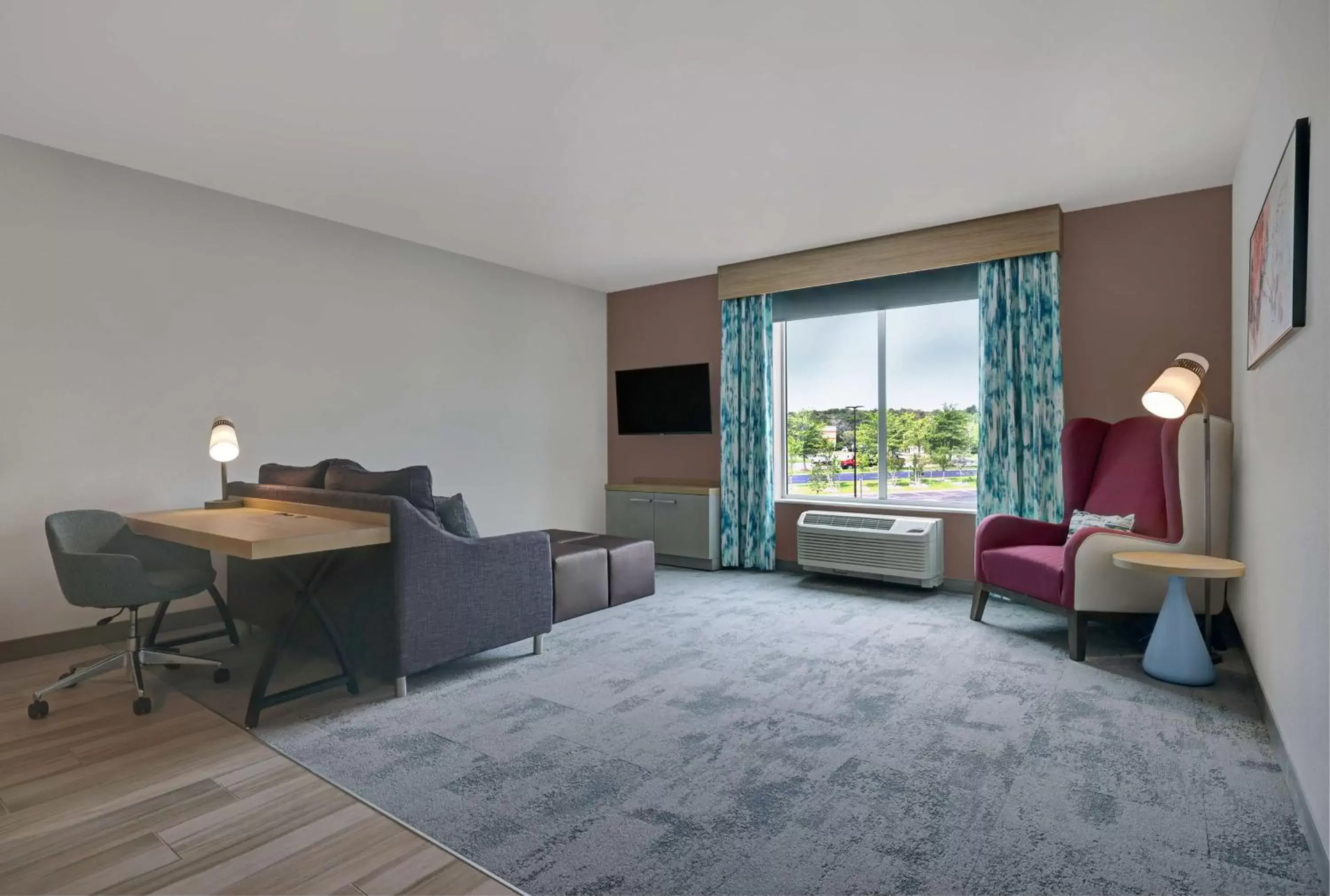 Bedroom, Seating Area in Hilton Garden Inn Manassas