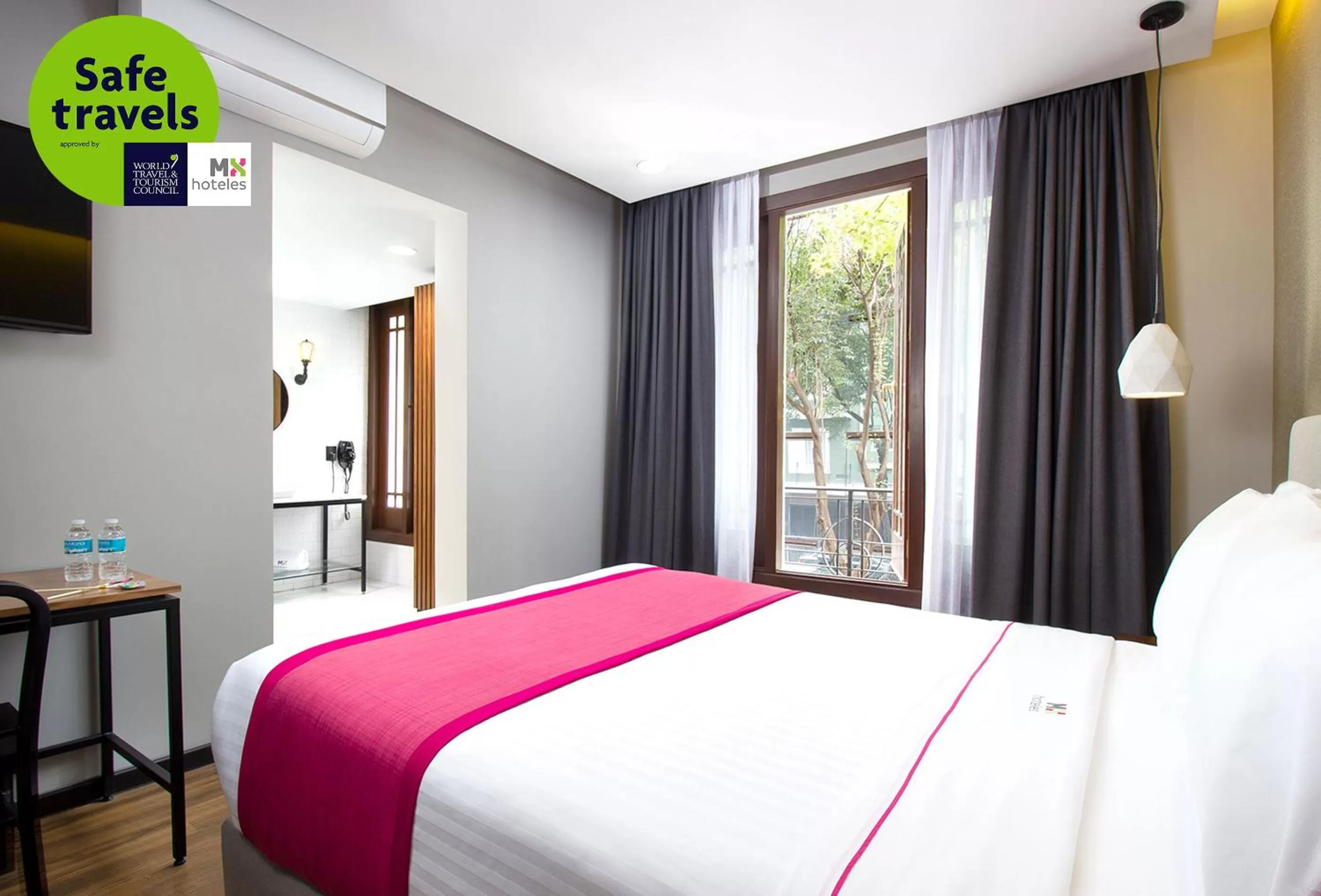 Photo of the whole room, Bed in Hotel MX mas reforma CDMX, Trademark Collection by Wyndham