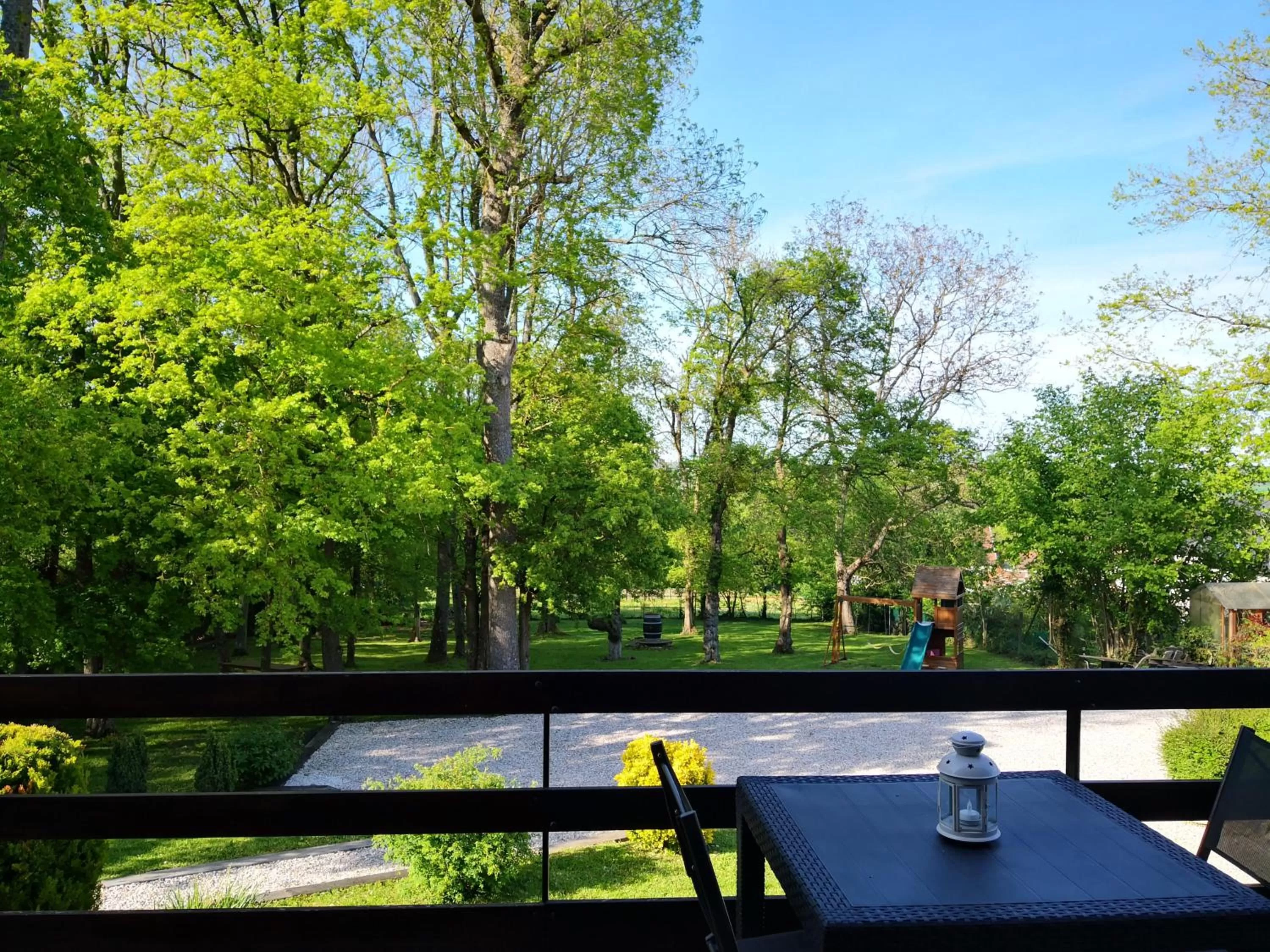 Garden view in La Rose des Vents