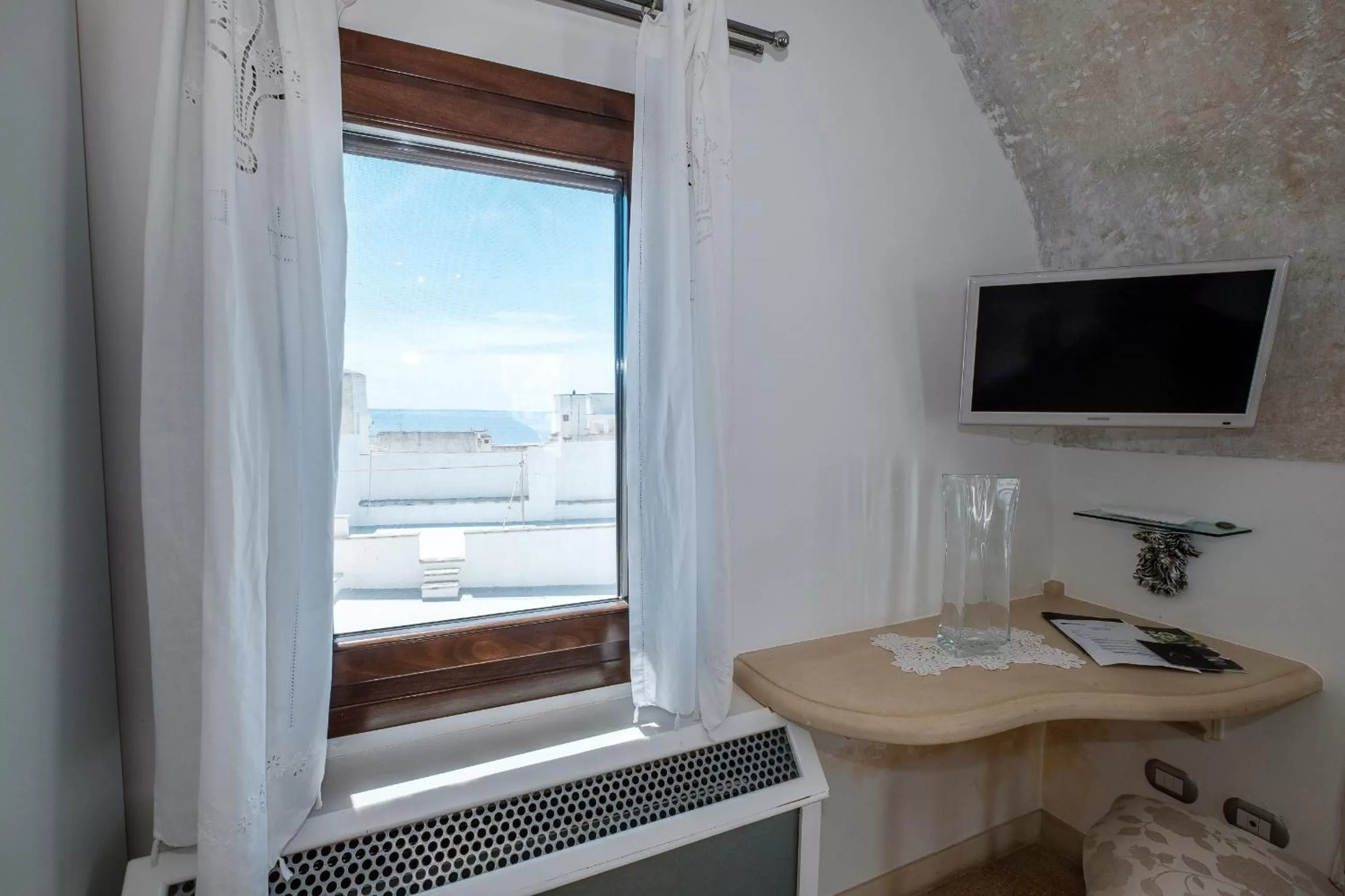 Sea view, TV/Entertainment Center in Palazzo Gallo Resort