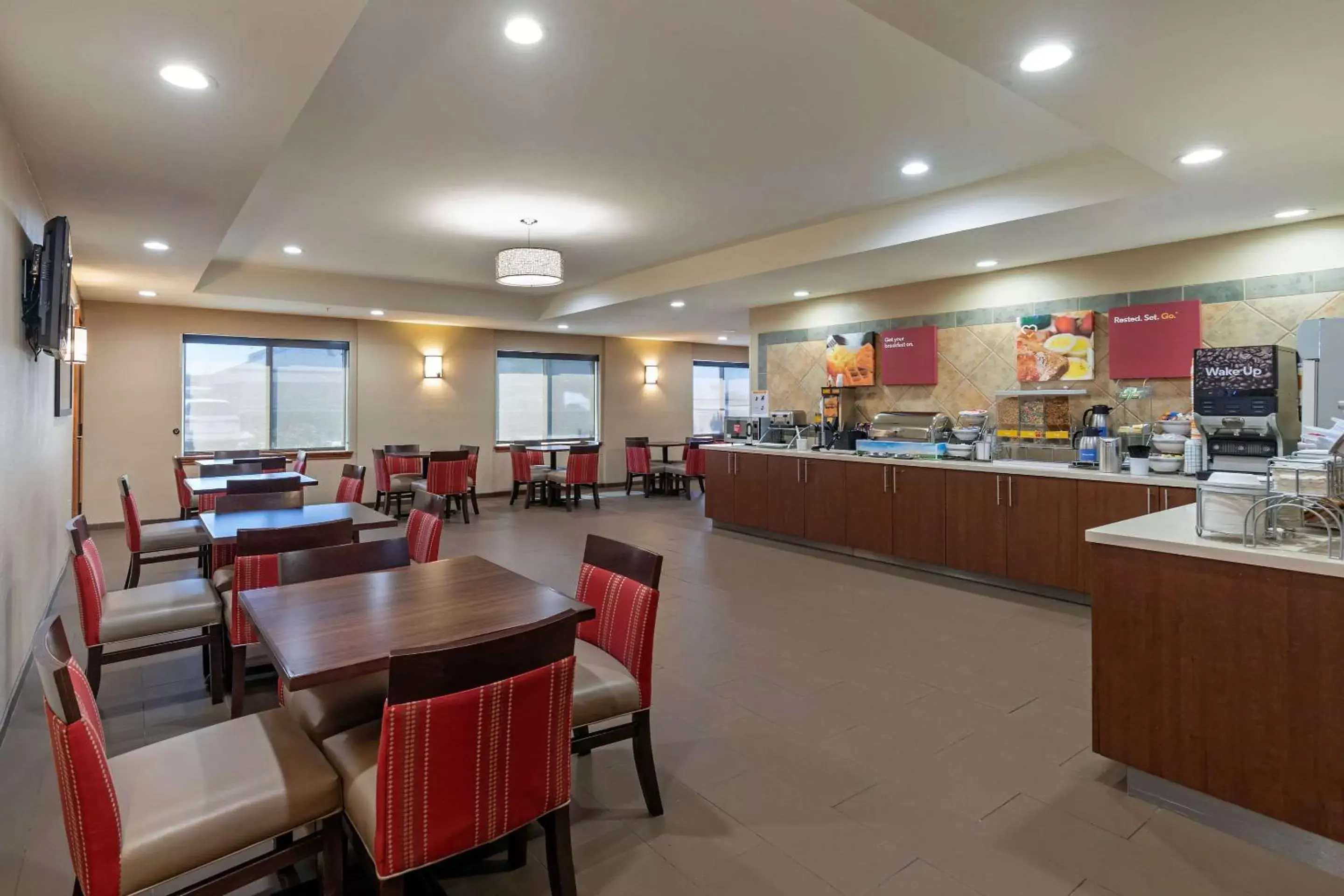Restaurant/Places to Eat in Comfort Suites McKinney-Allen