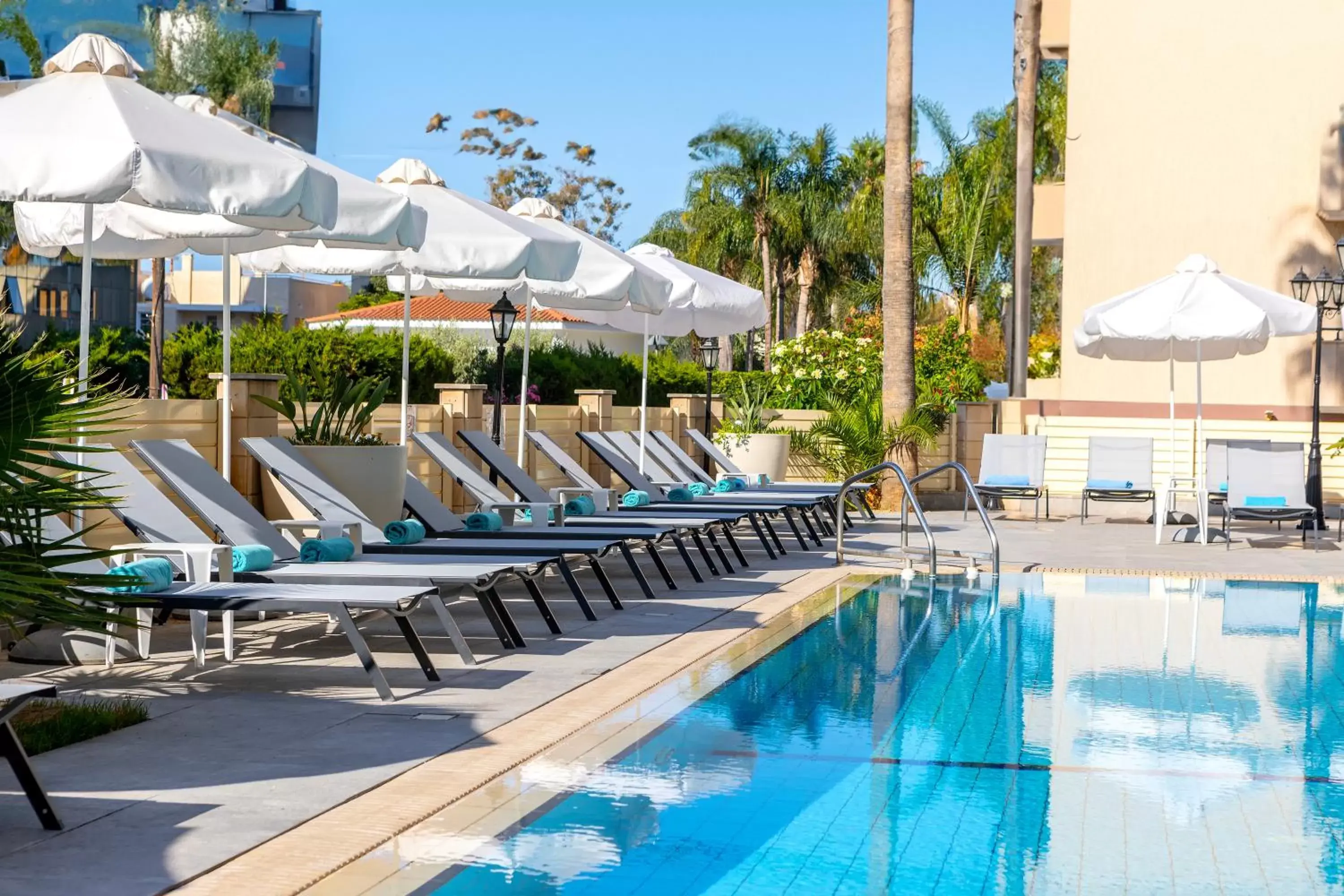 Swimming Pool in Kapetanios Limassol Hotel