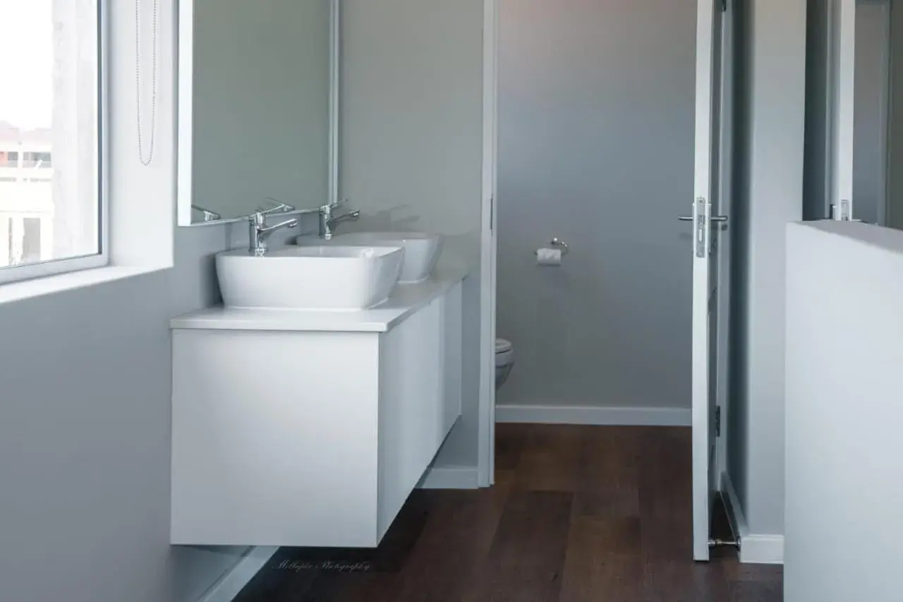 Bathroom in Blue Bay Lodge Bathroom in Blue Bay Lodge