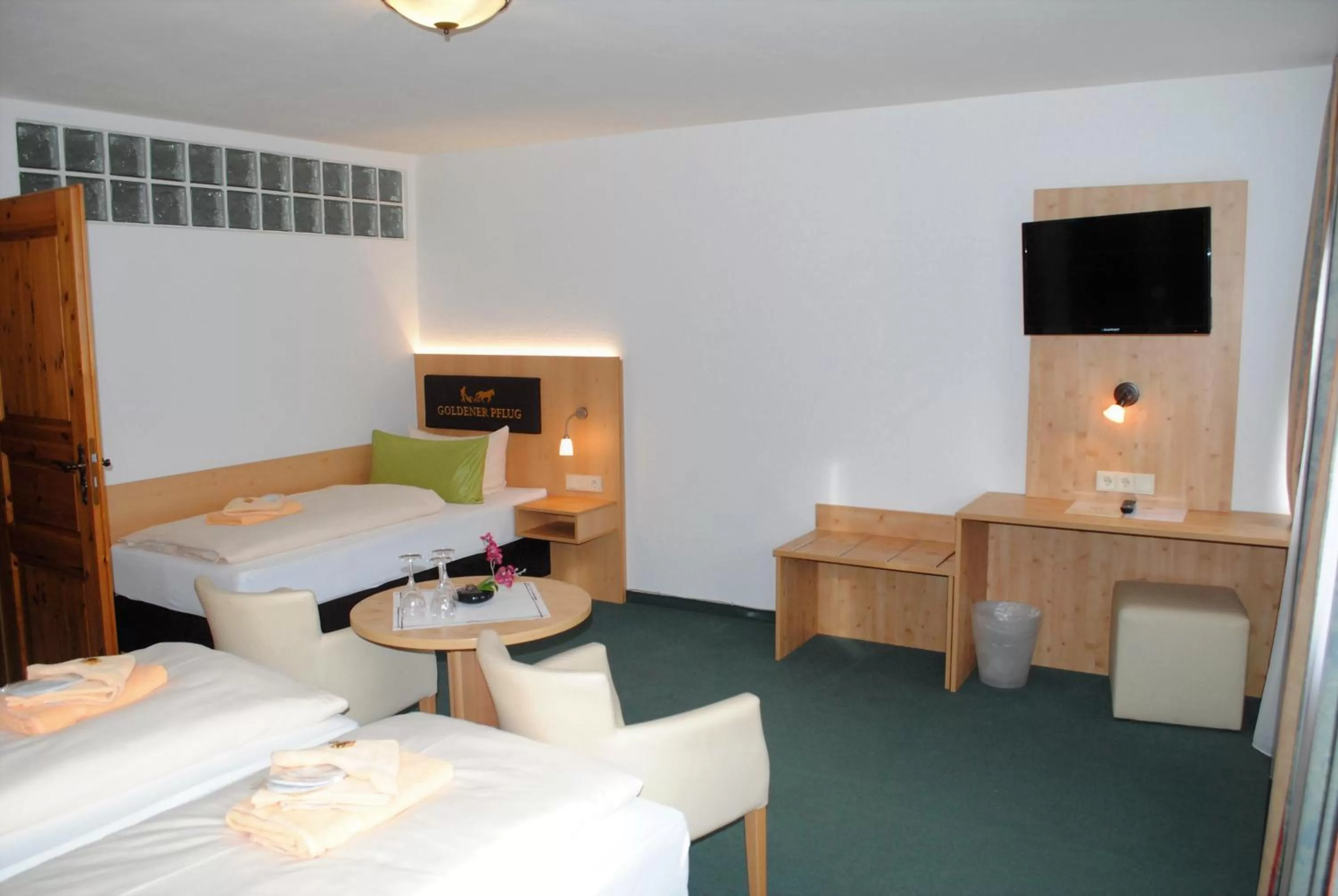 Bedroom, Bed in Landgasthof Goldener Pflug