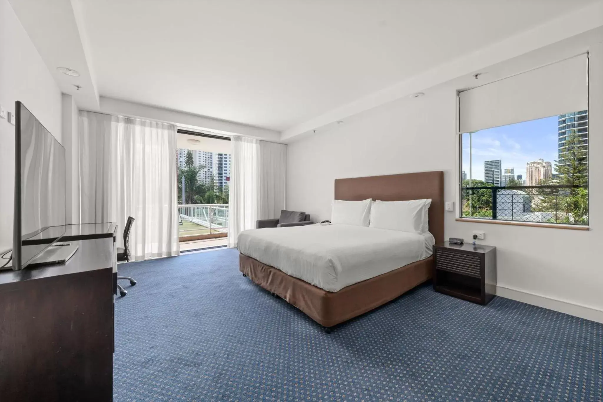 Photo of the whole room in Crowne Plaza Surfers Paradise, an IHG Hotel