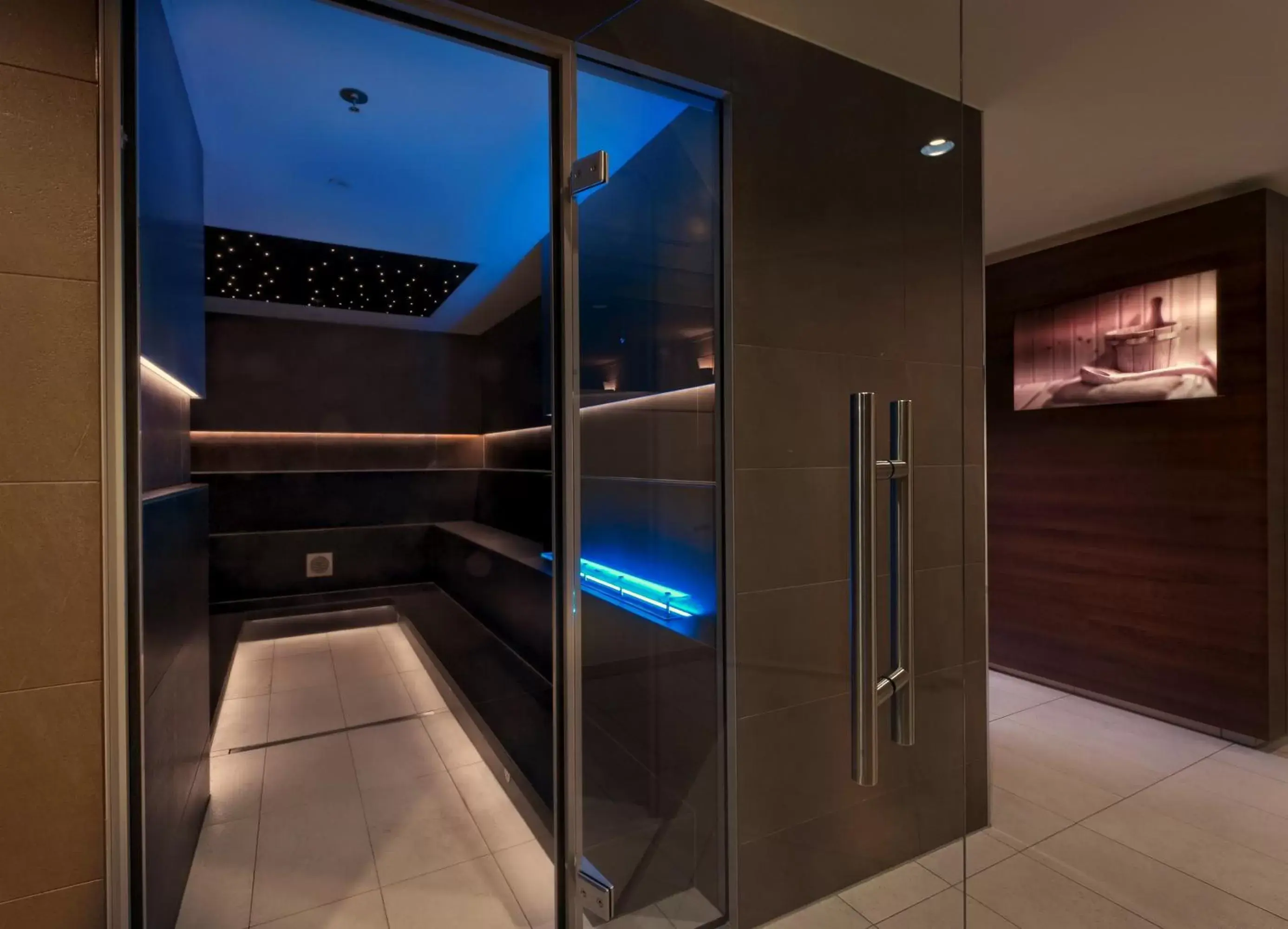 Spa and wellness centre/facilities in Estrel Berlin Spa and wellness centre/facilities in Estrel Berlin