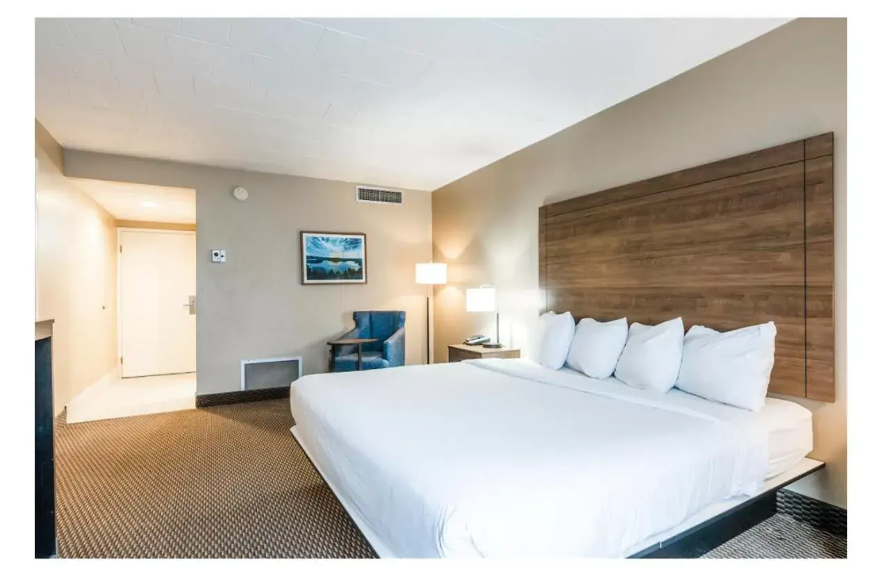 Bed in Altoona Grand Hotel Bed in Altoona Grand Hotel