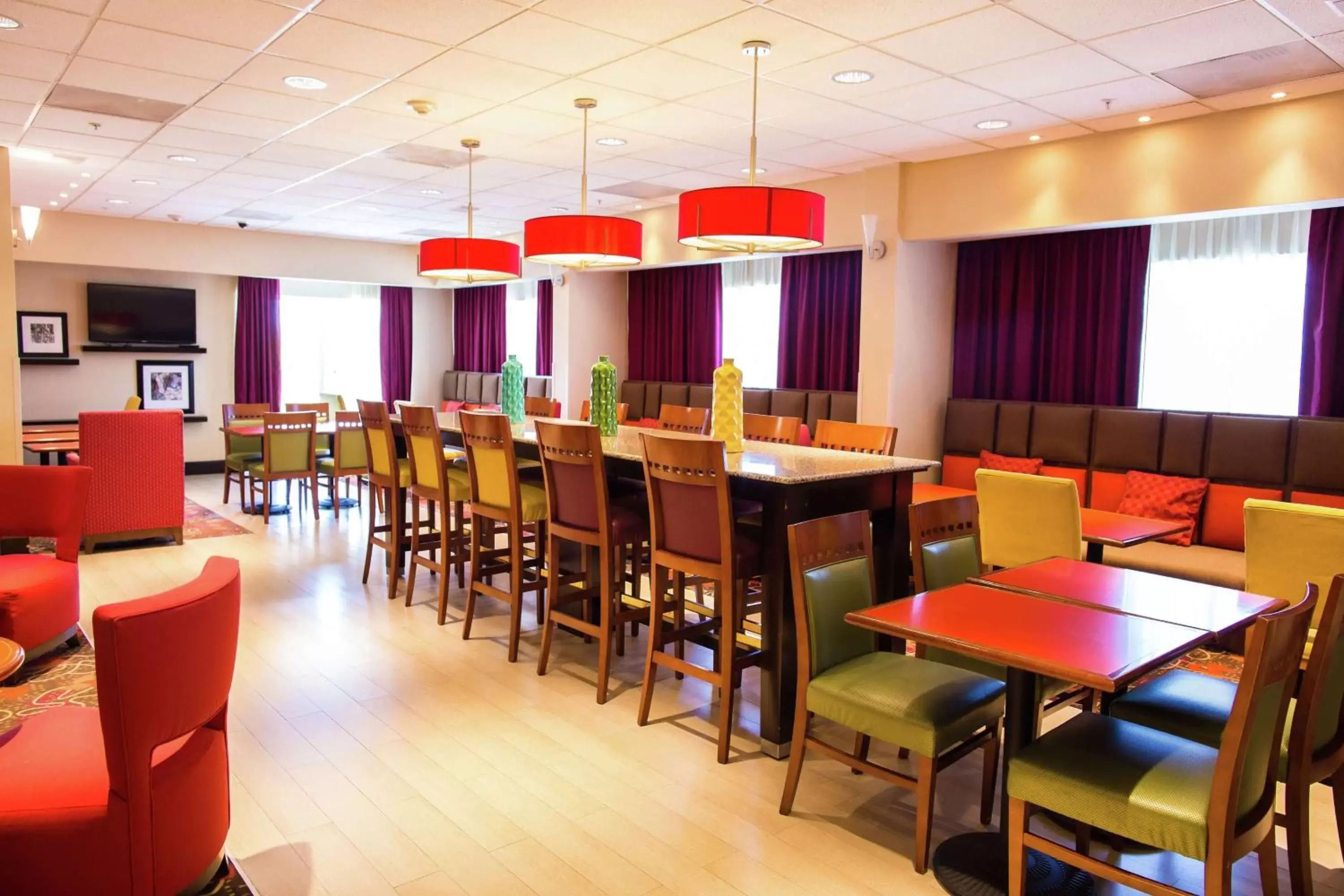 Lobby or reception, Restaurant/Places to Eat in Hampton Inn Torreon Airport-Galerias