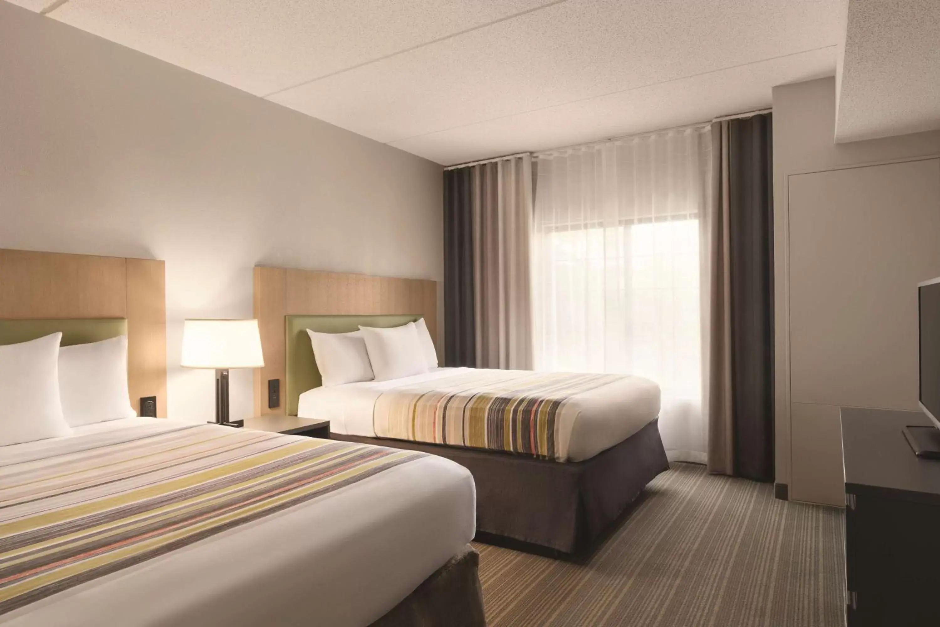 Photo of the whole room, Bed in Country Inn & Suites by Radisson, Raleigh-Durham Airport, NC