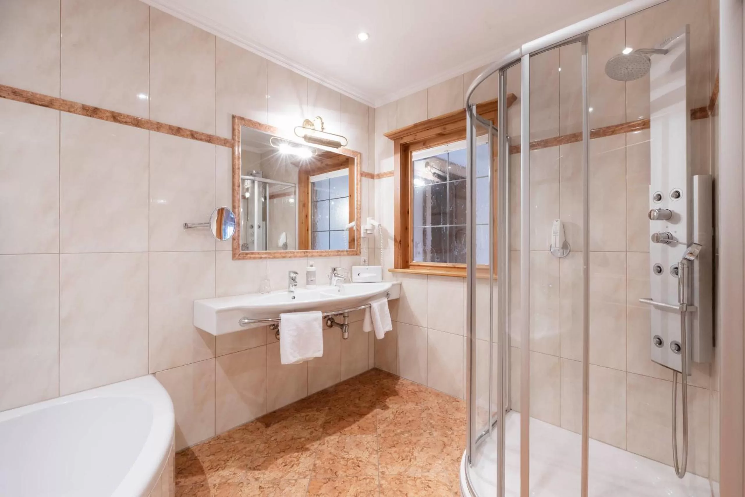 Shower in Hotel Stubaierhof