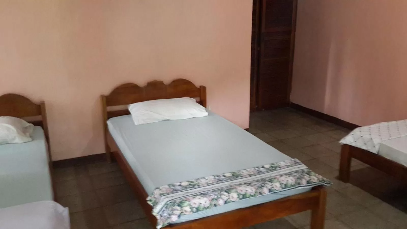 Photo of the whole room, Bed in La Purruja Lodge