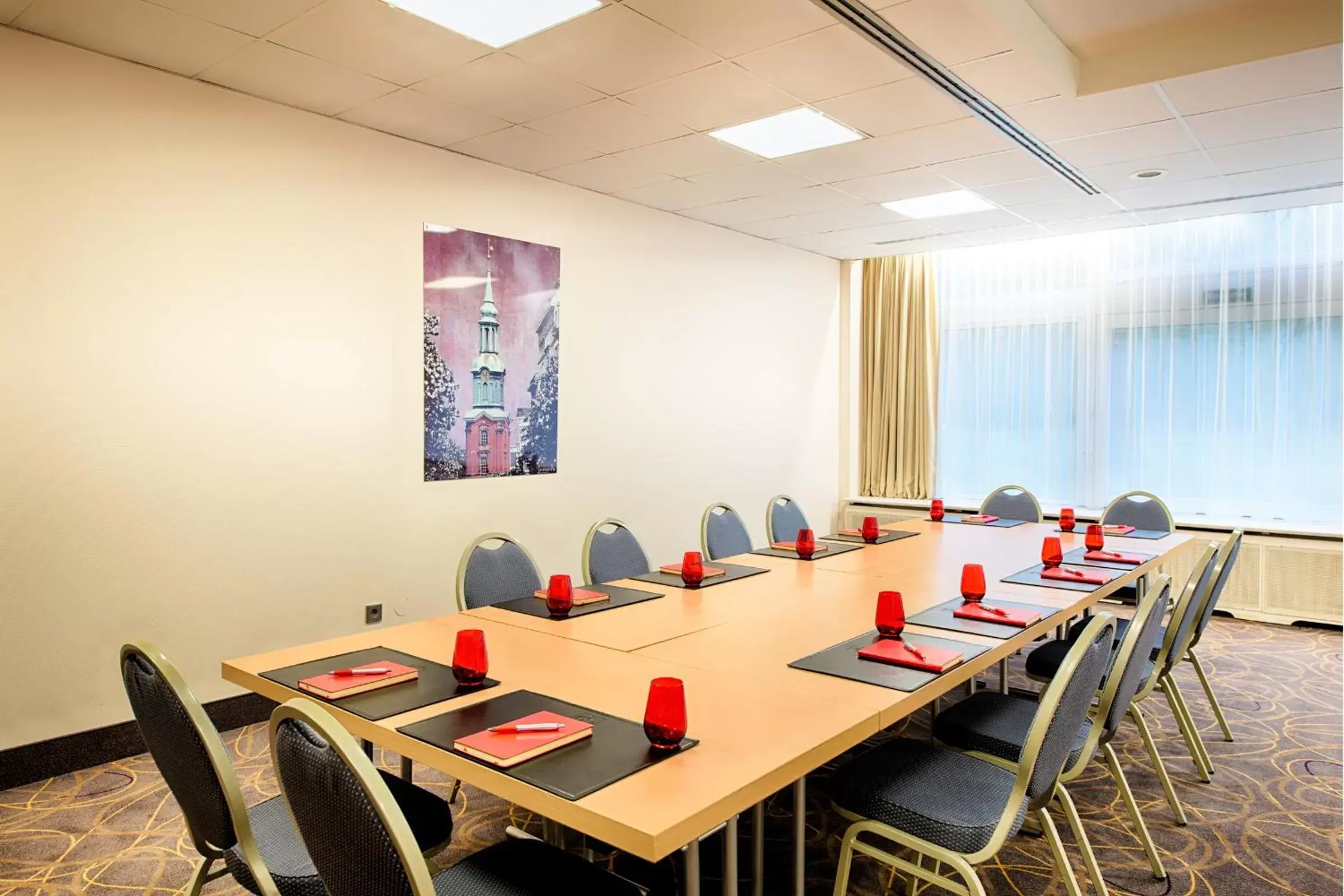 Meeting/conference room in Leonardo Hotel Hamburg City Nord