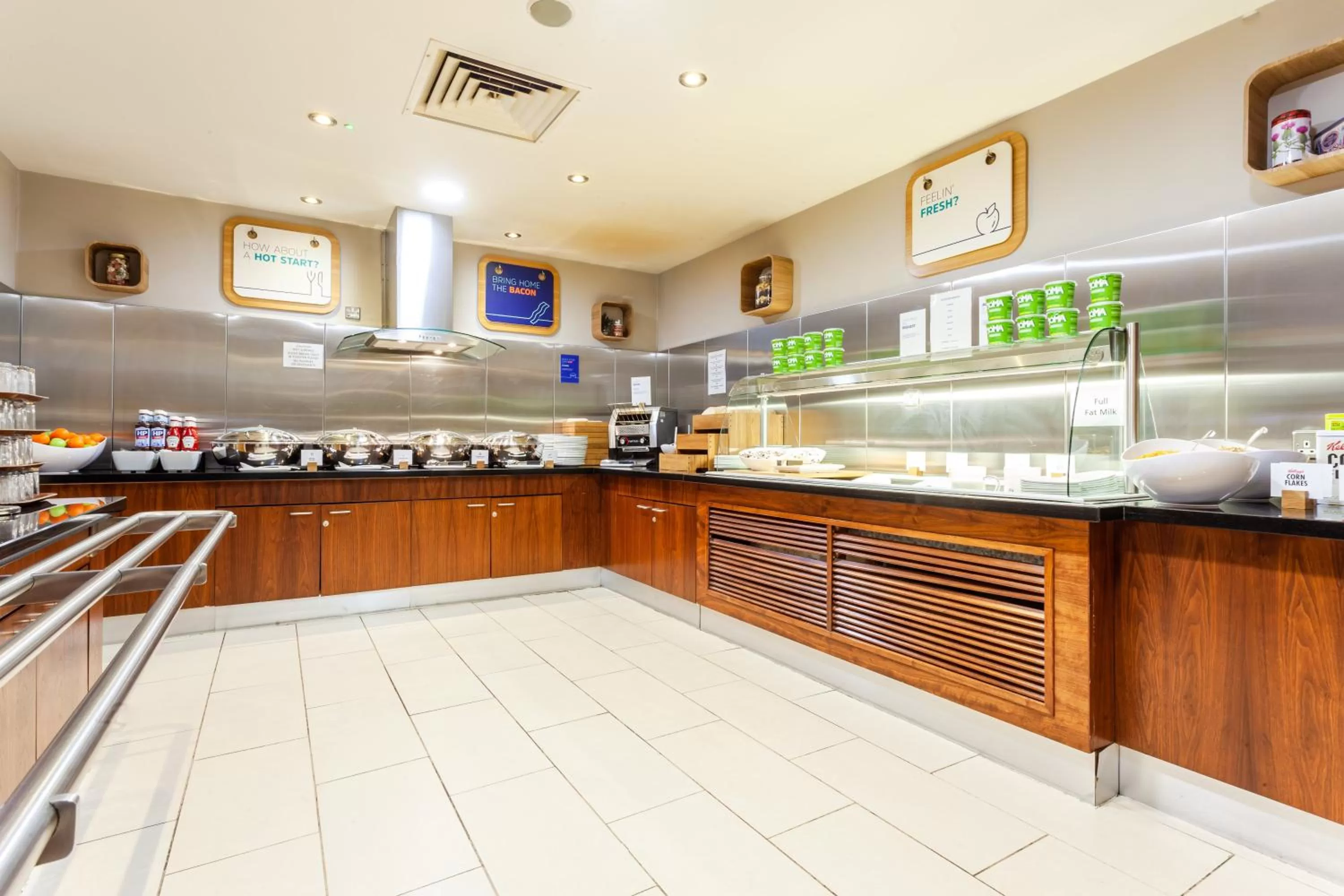 Breakfast in Holiday Inn Express Edinburgh – Royal Mile by IHG