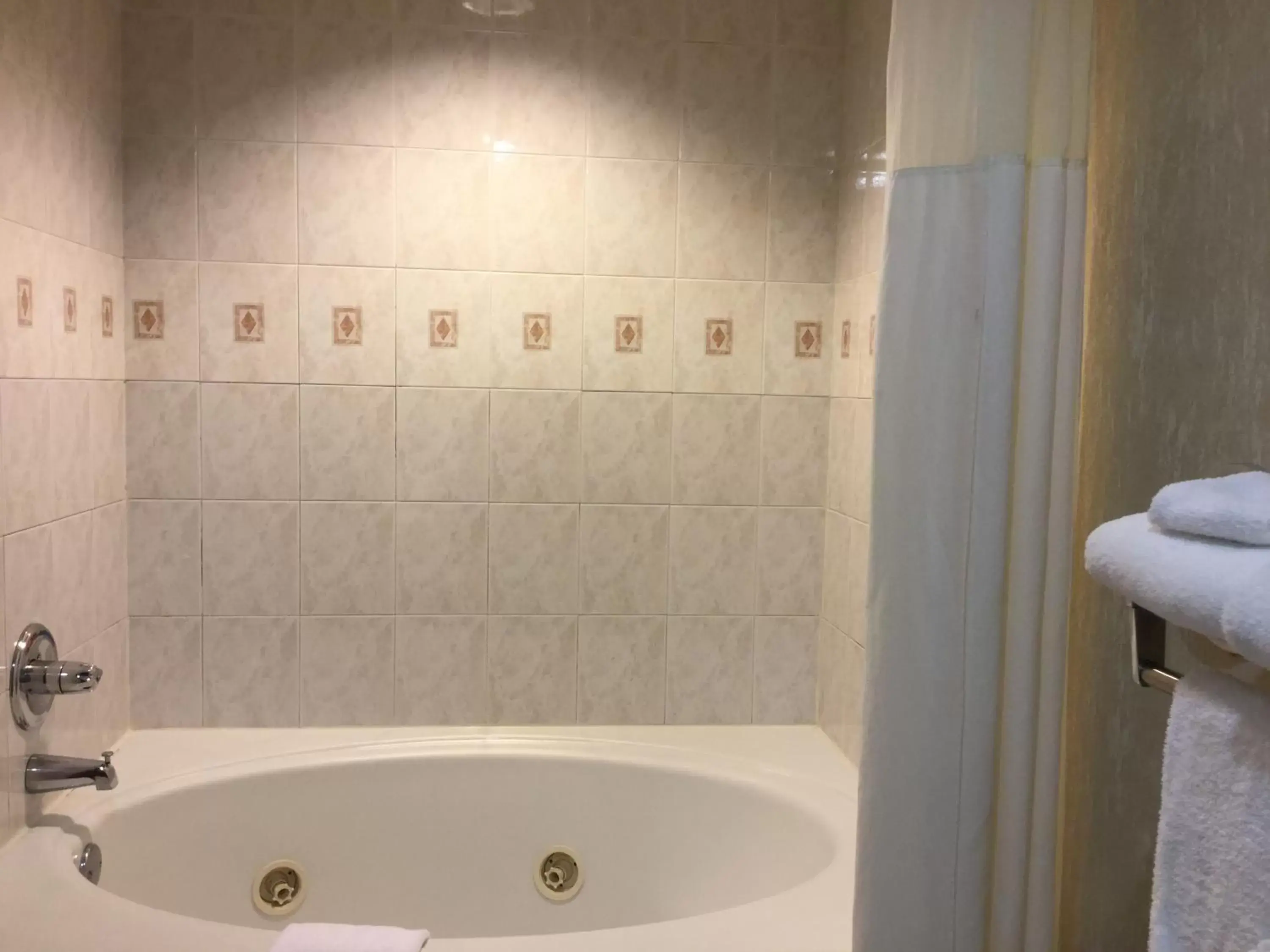 Bathroom in Americas Best Value Inn and Suites Saint Charles