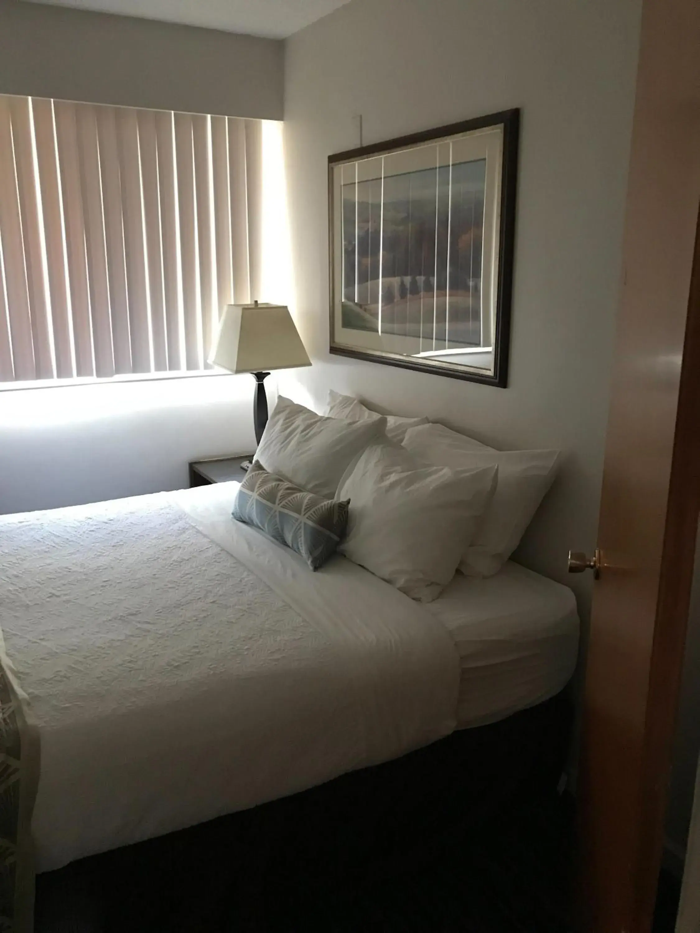 Bedroom, Bed in Recreation Inn and Suites