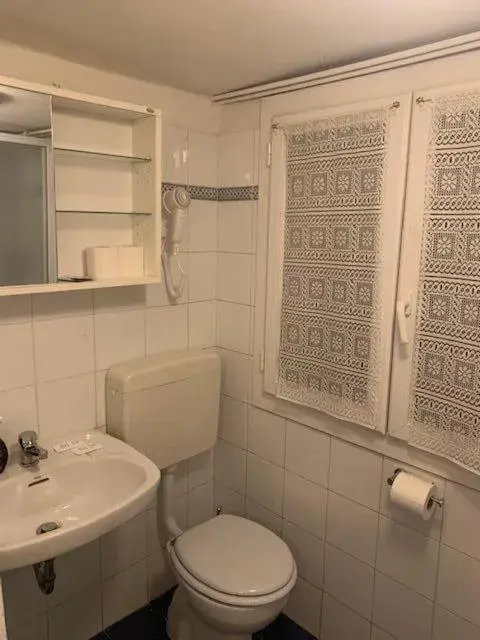 Bathroom in Hotel La Pergola di Venezia