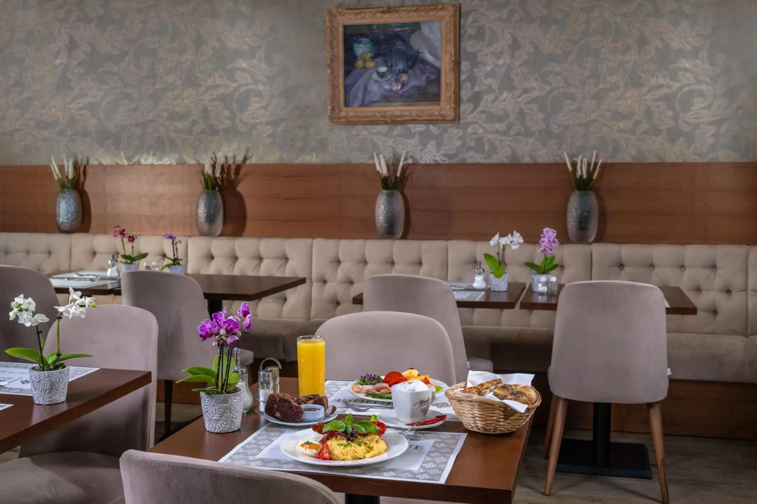 Breakfast, Restaurant/Places to Eat in Boutique Hotel Budapest