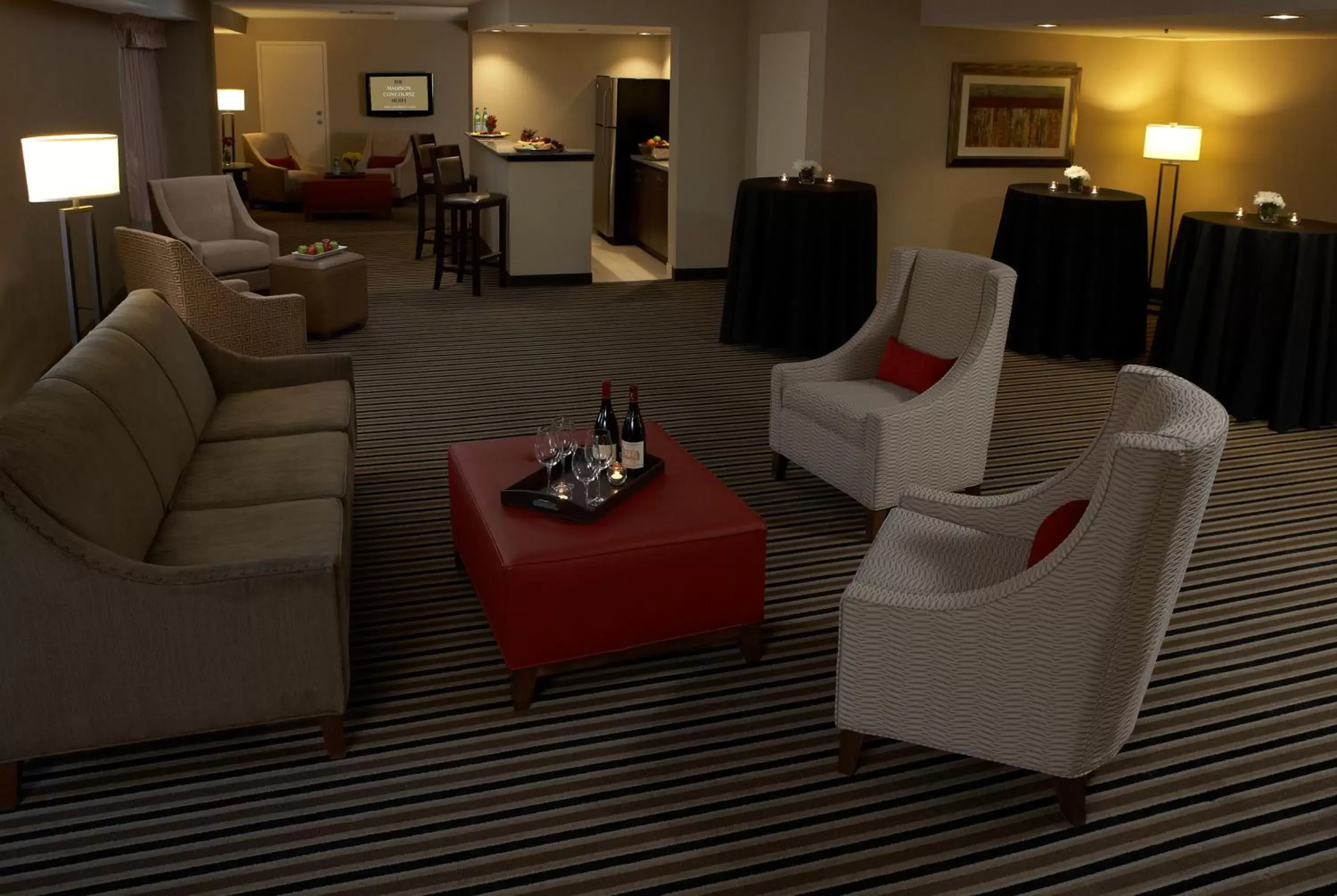 Lobby or reception, Seating Area in The Madison Concourse Hotel