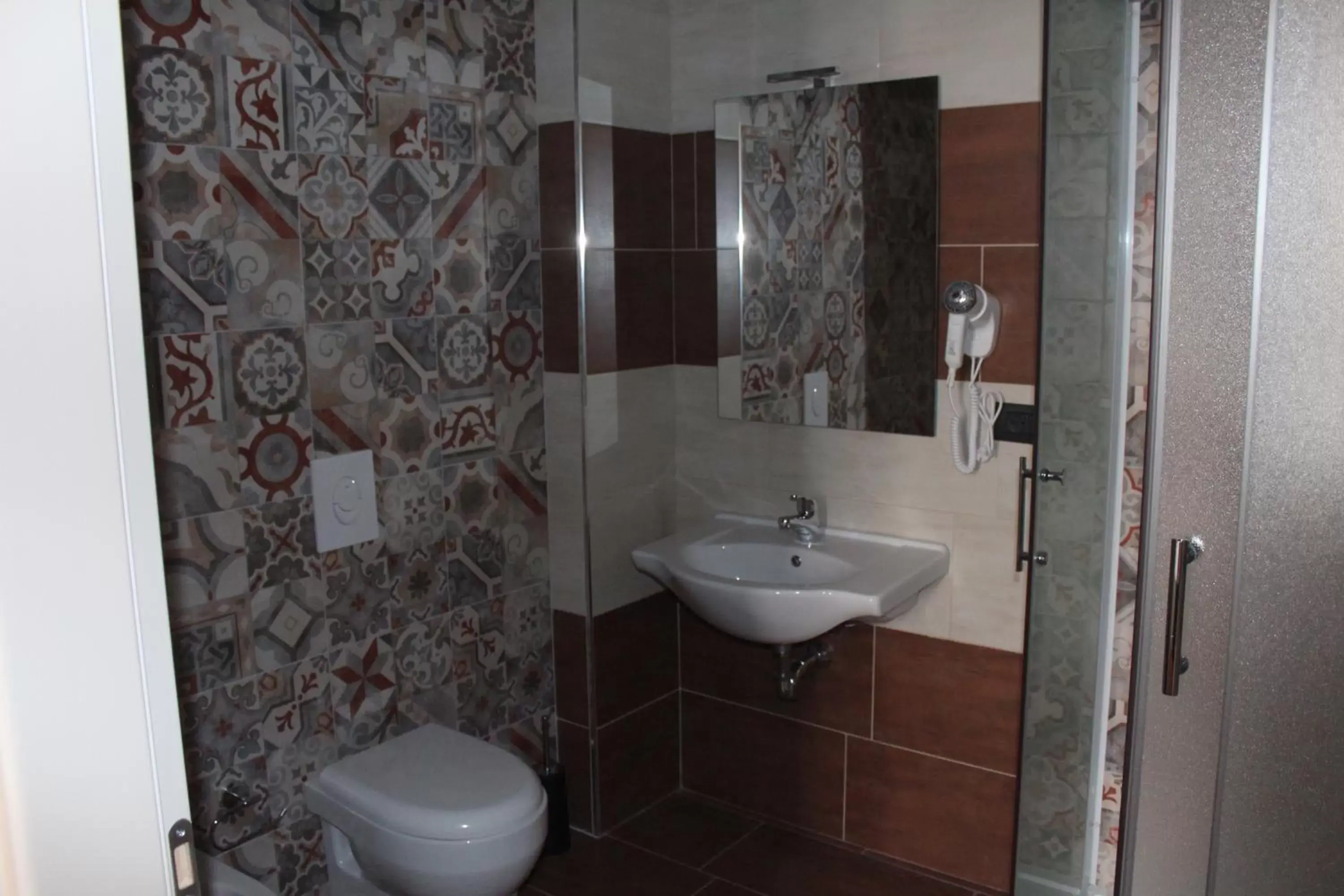 Toilet, Bathroom in Hotel Giacosa