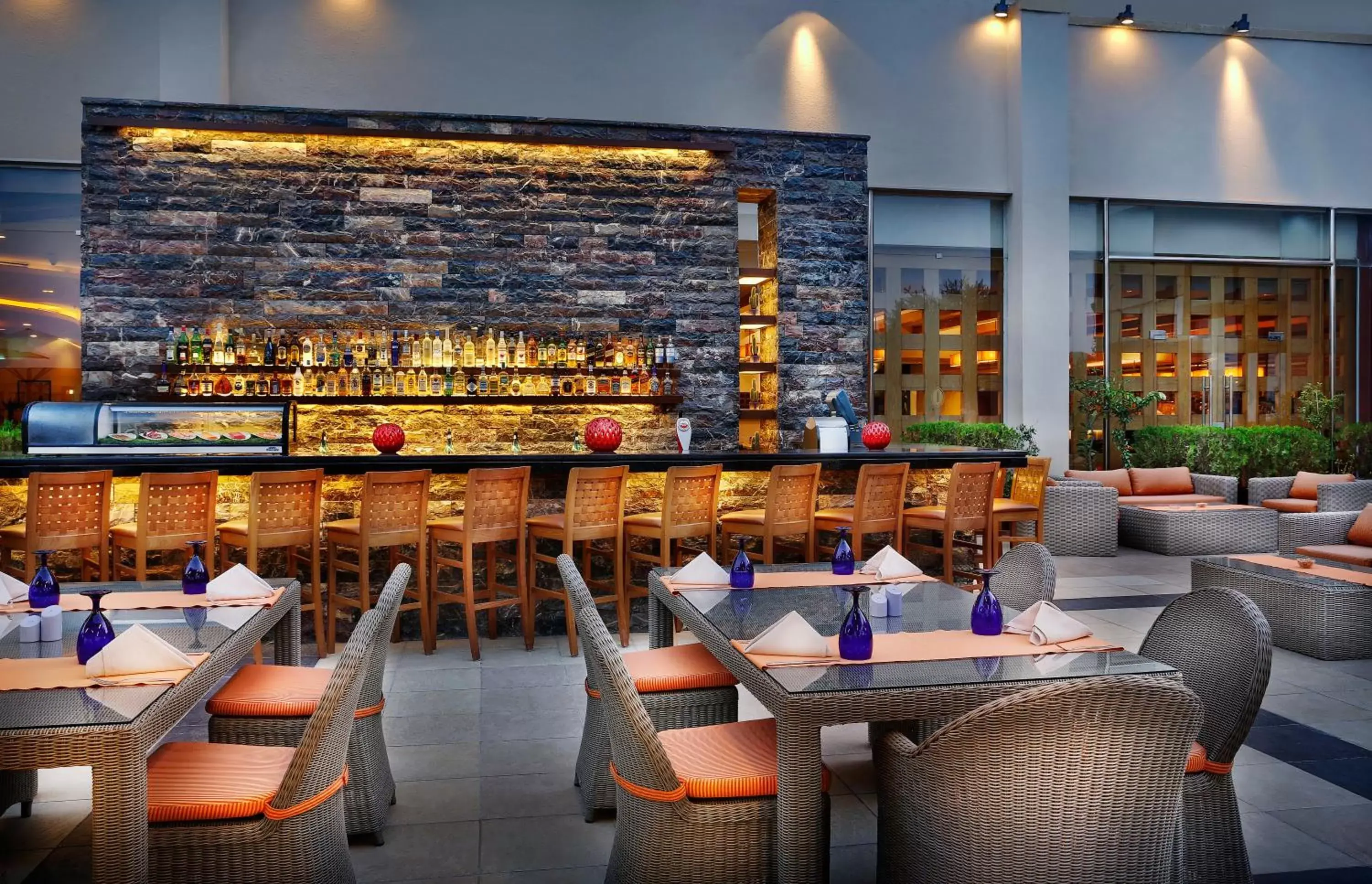 Lounge or bar, Restaurant/Places to Eat in InterContinental Jordan, an IHG Hotel