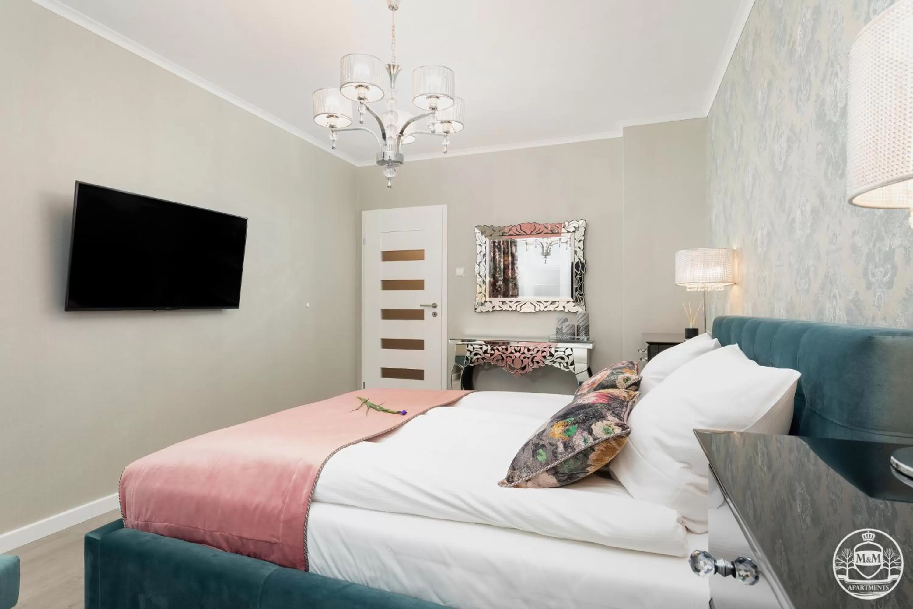 TV and multimedia, Bed in M&M-Spa&Art Bali, Nadmorskie Tarasy