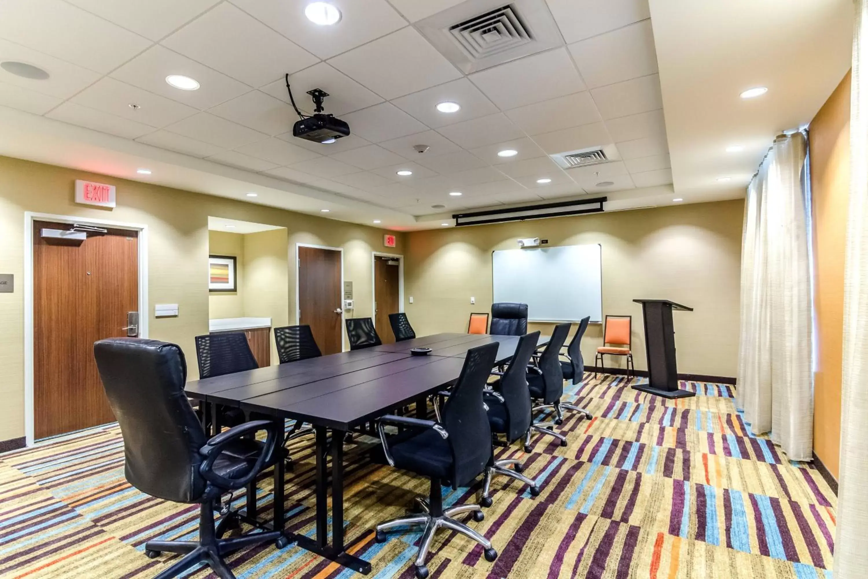 Meeting/conference room in Fairfield Inn & Suites by Marriott Panama City Beach