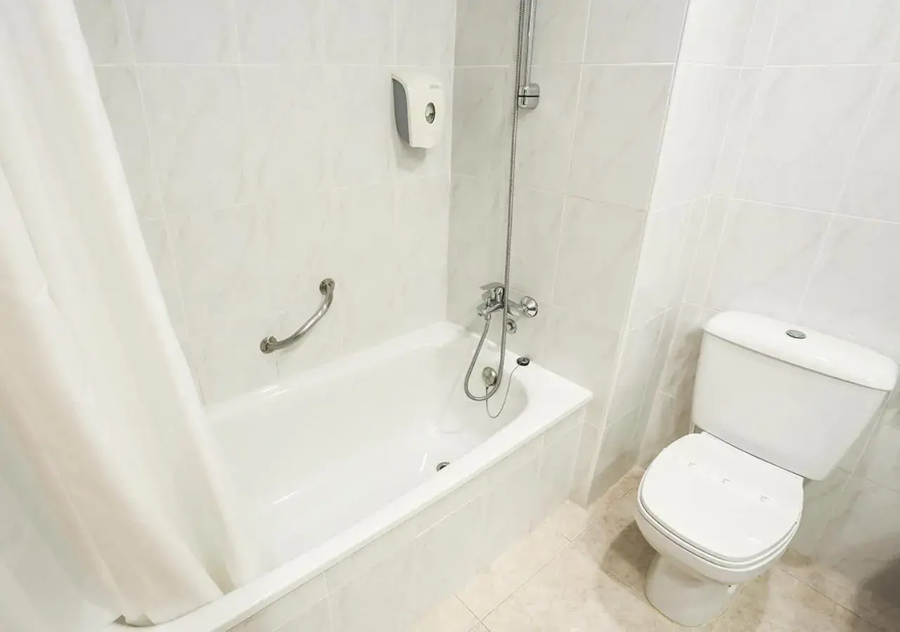 Bathroom in Hotel Volga