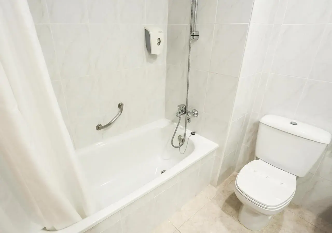 Bathroom in KAKTUS Hotel Volga - Adults Recommended Bathroom in KAKTUS Hotel Volga - Adults Recommended
