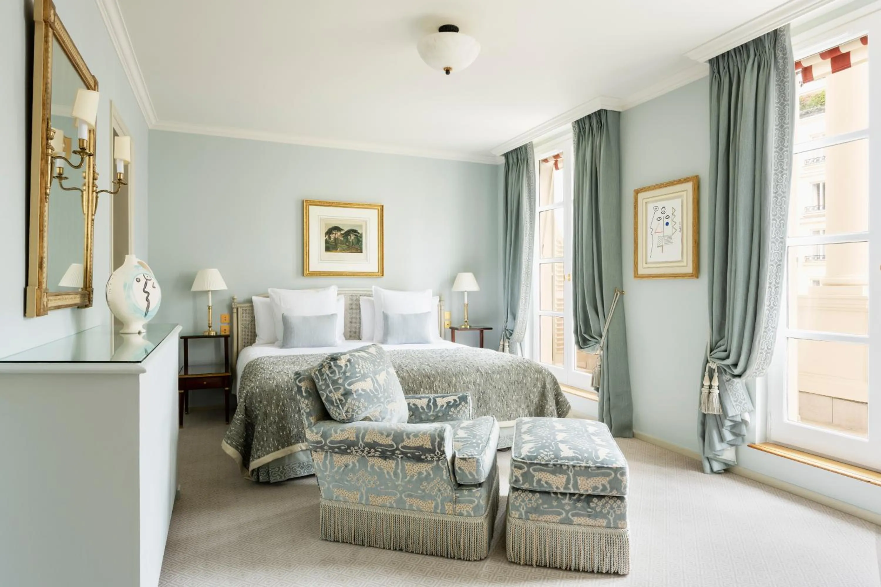 Bedroom, Bed in Le Bristol Paris, Oetker Hotels